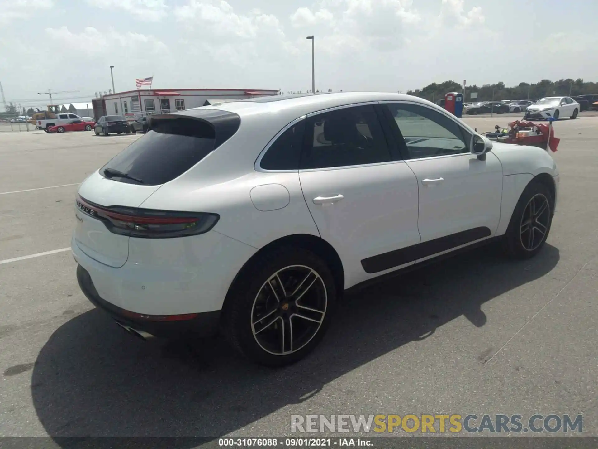 4 Photograph of a damaged car WP1AB2A58LLB36589 PORSCHE MACAN 2020