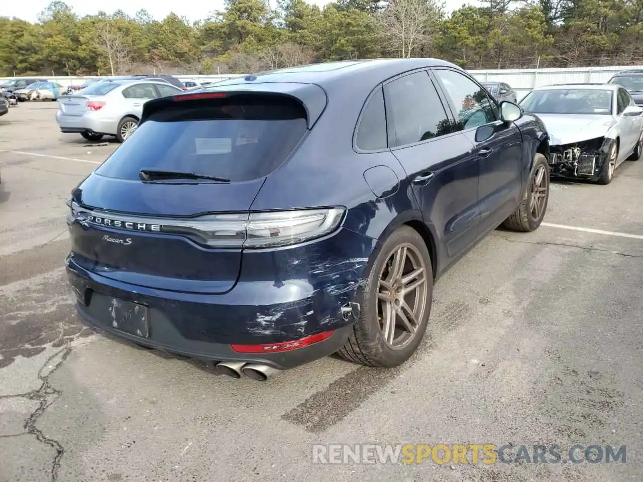 4 Photograph of a damaged car WP1AB2A58LLB37290 PORSCHE MACAN 2020