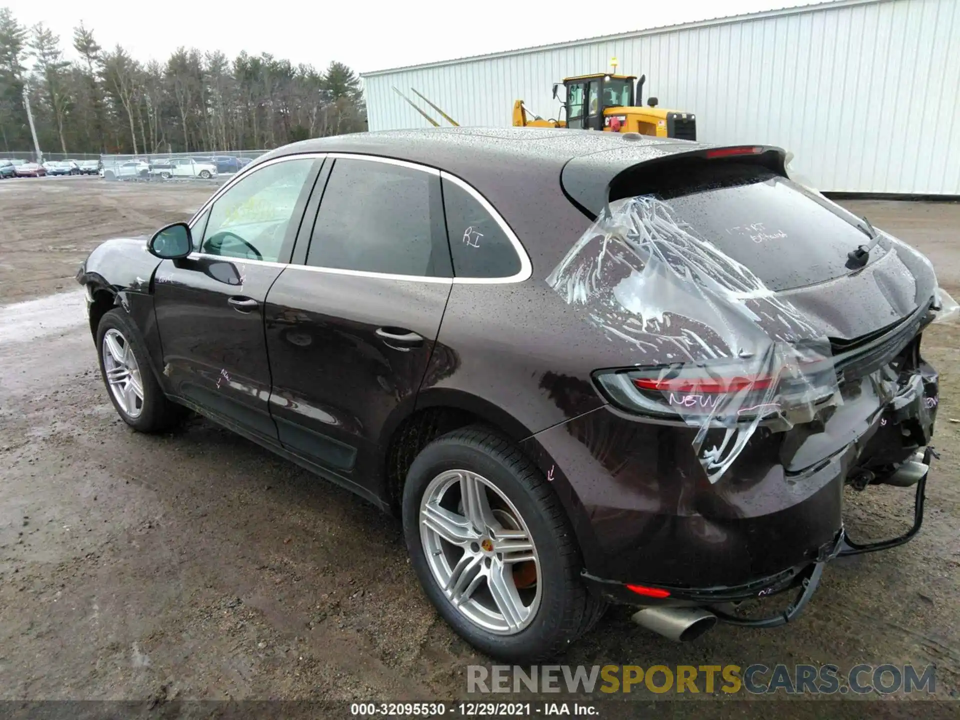 3 Photograph of a damaged car WP1AB2A59LLB30316 PORSCHE MACAN 2020