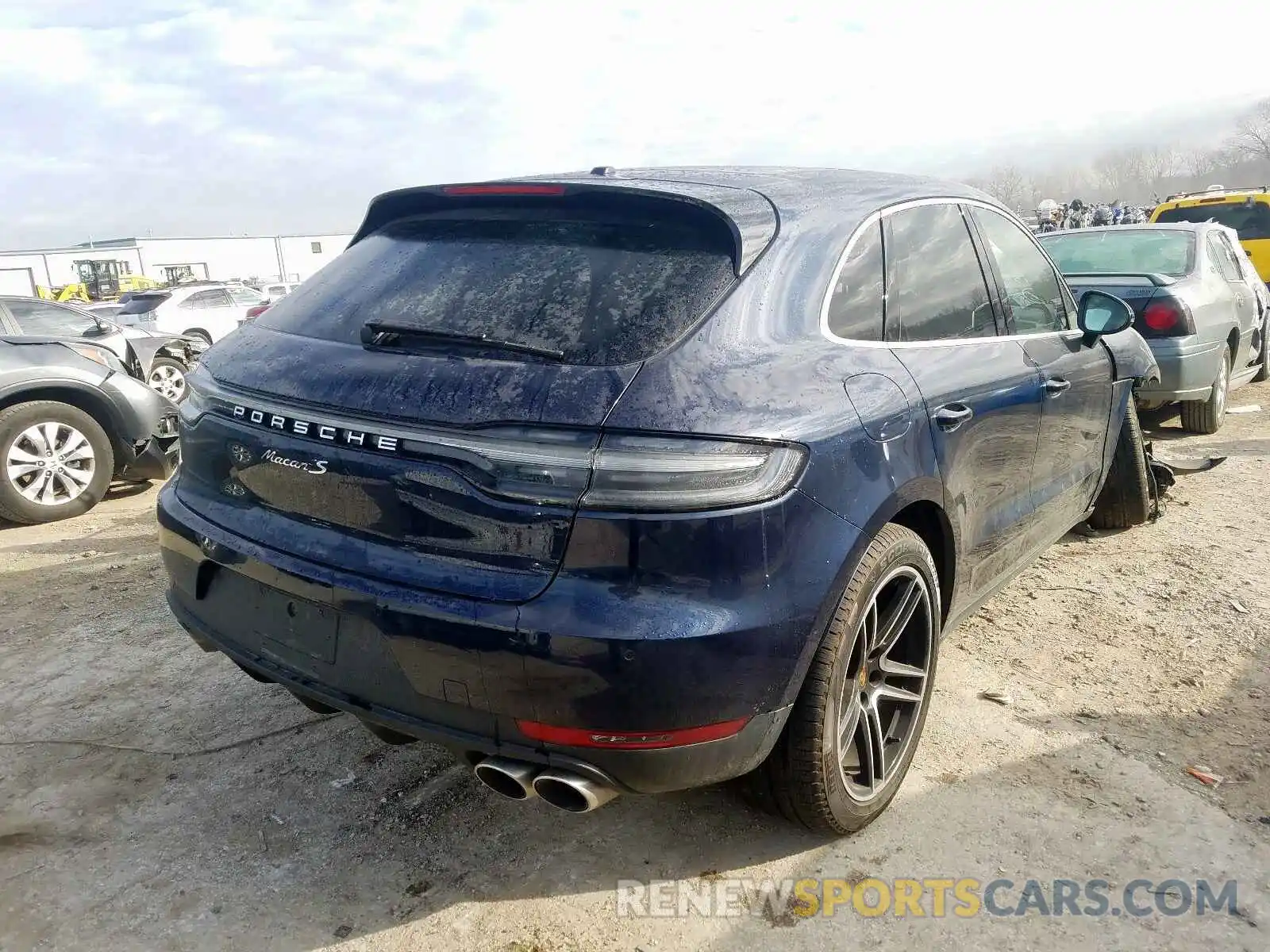 4 Photograph of a damaged car WP1AB2A59LLB32227 PORSCHE MACAN 2020