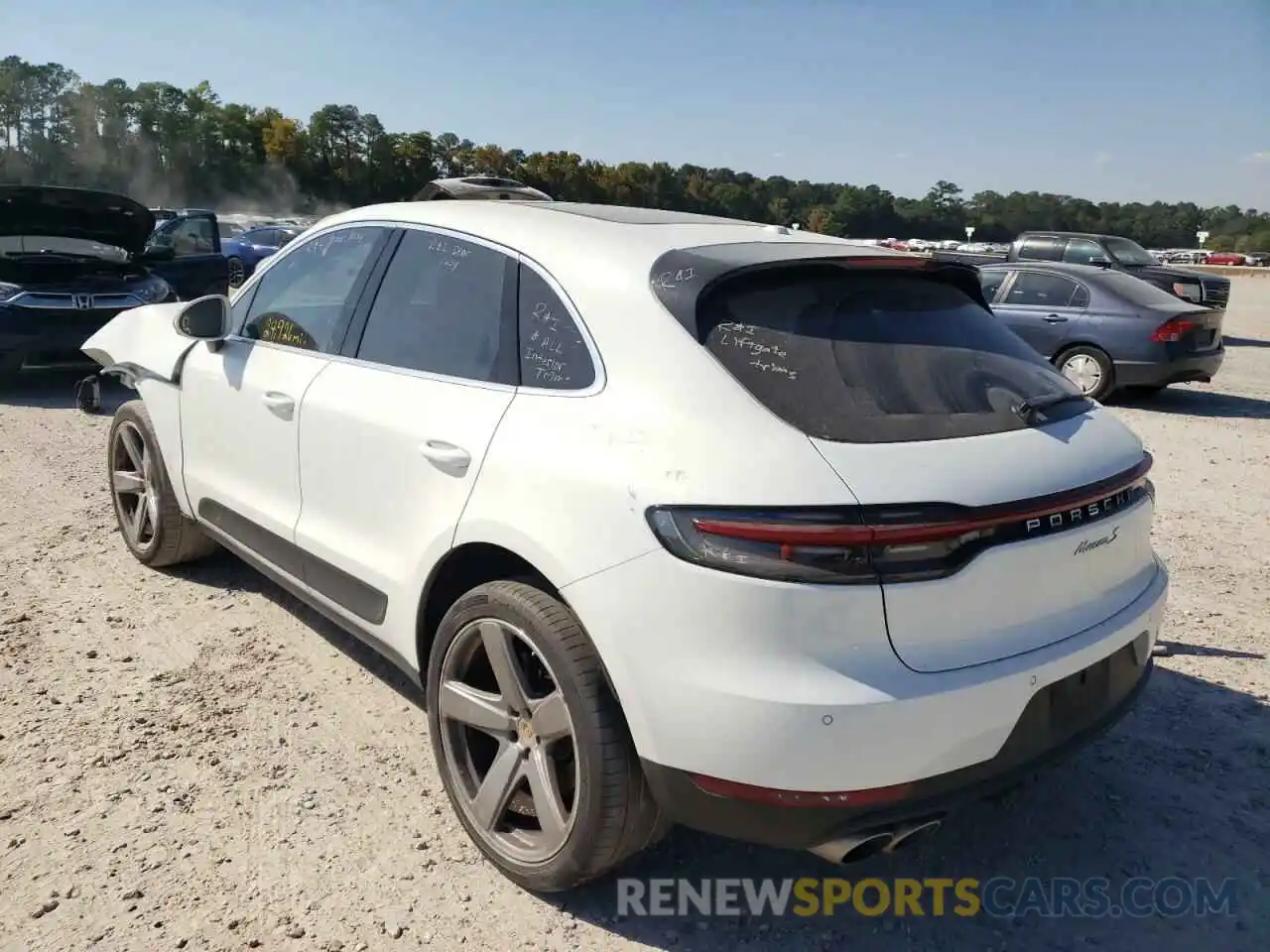 3 Photograph of a damaged car WP1AB2A59LLB36231 PORSCHE MACAN 2020