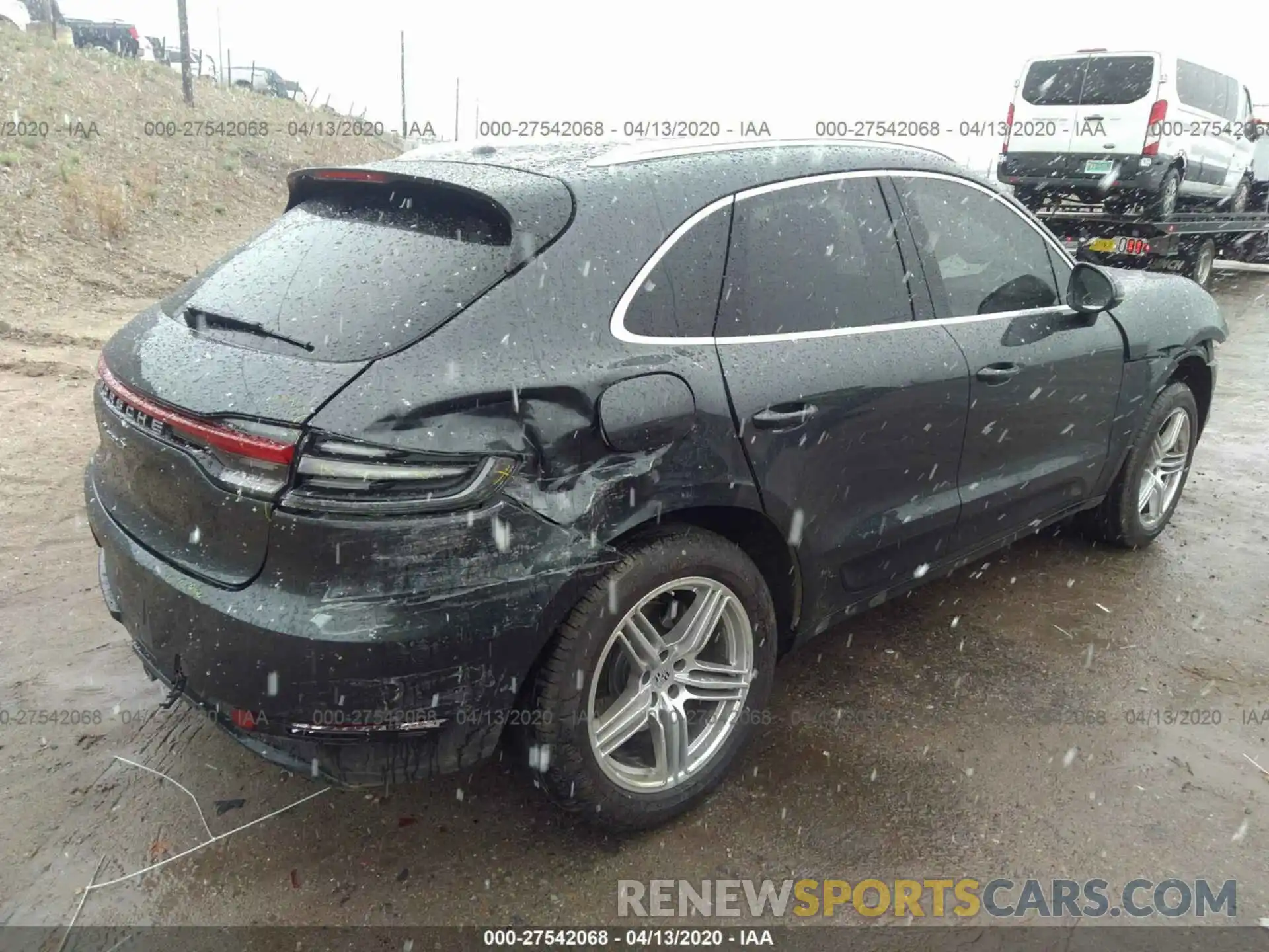 4 Photograph of a damaged car WP1AB2A5XLLB34133 PORSCHE MACAN 2020