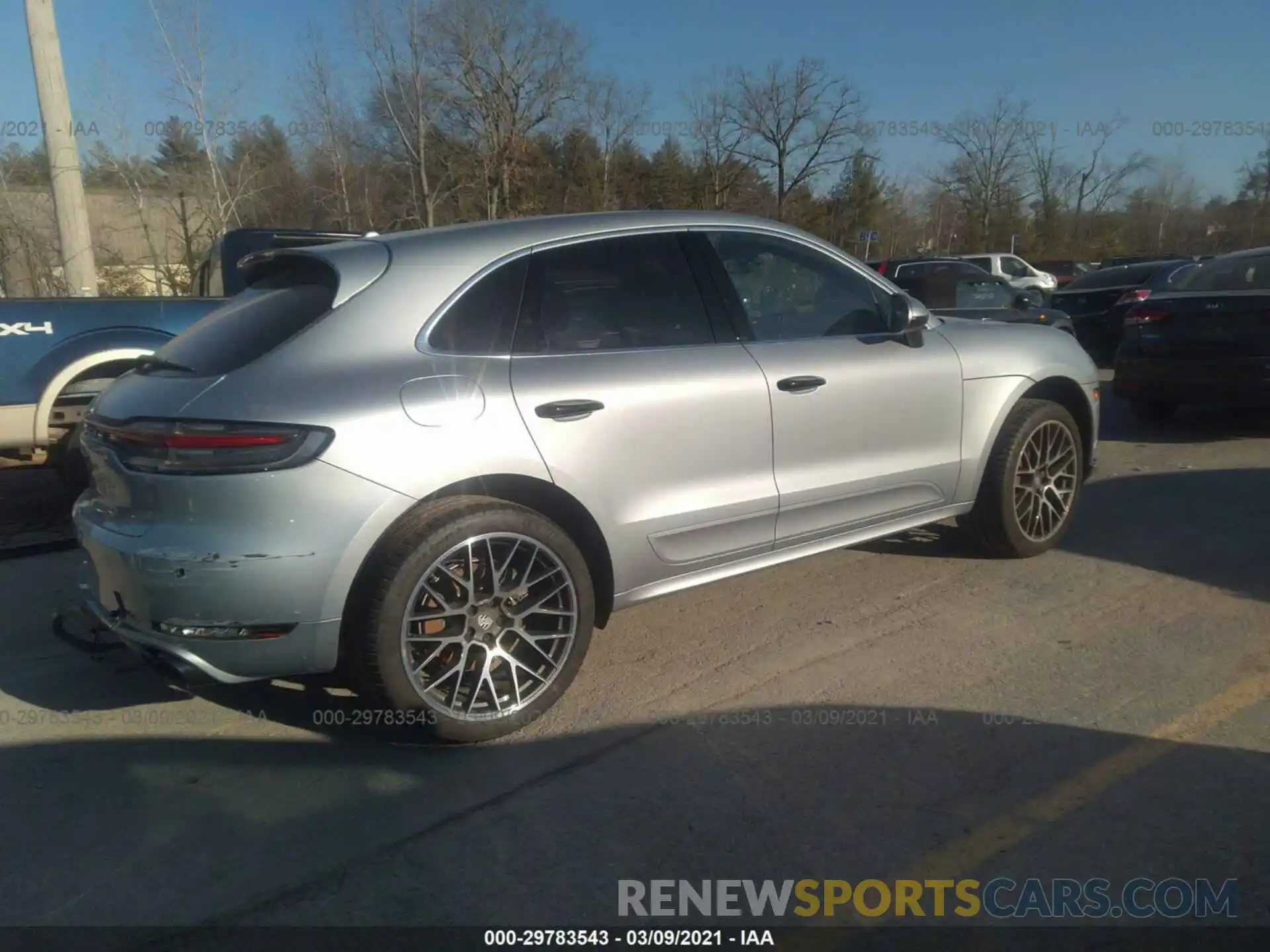 4 Photograph of a damaged car WP1AB2A5XLLB35363 PORSCHE MACAN 2020