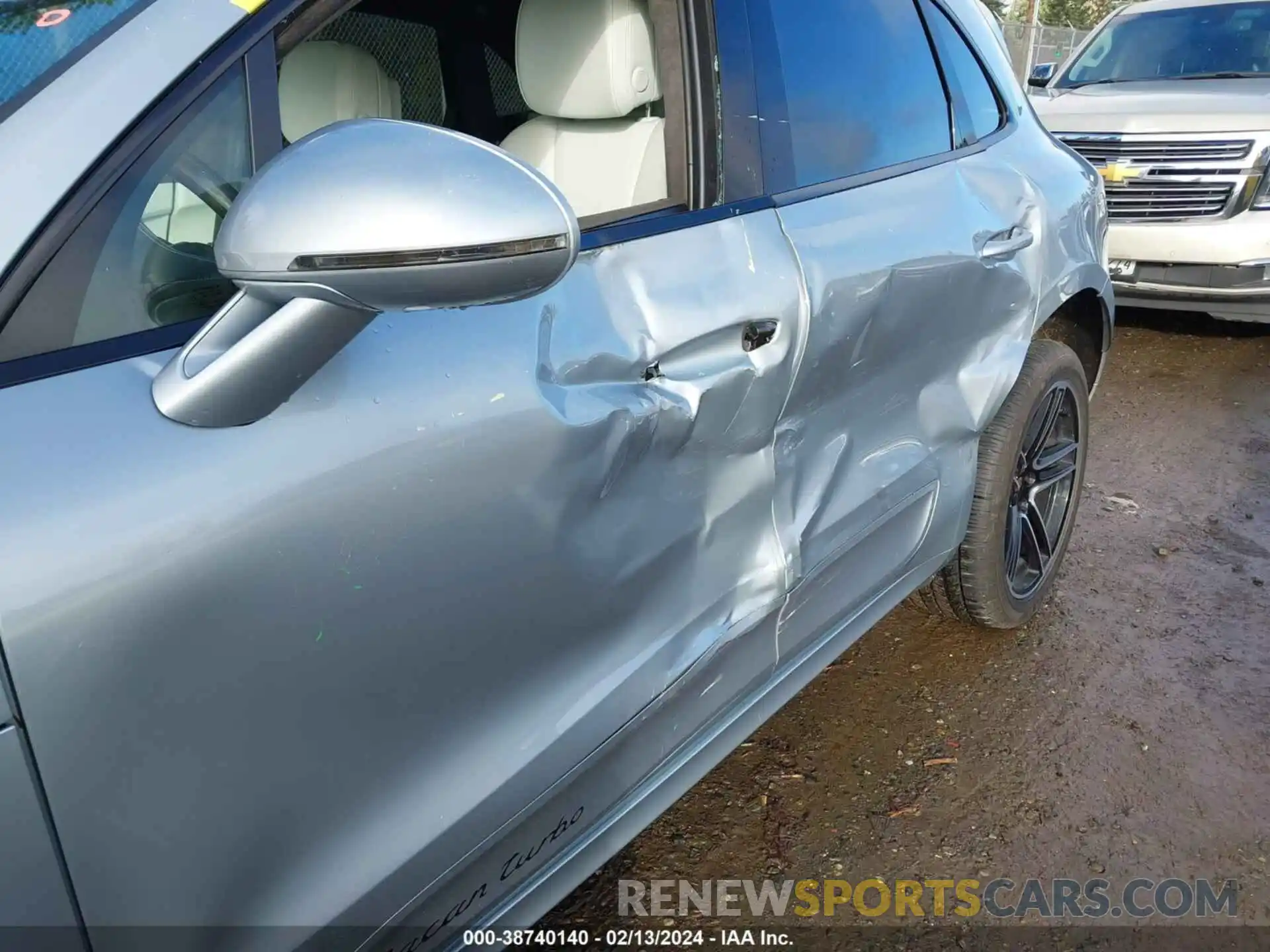6 Photograph of a damaged car WP1AF2A50LLB60647 PORSCHE MACAN 2020