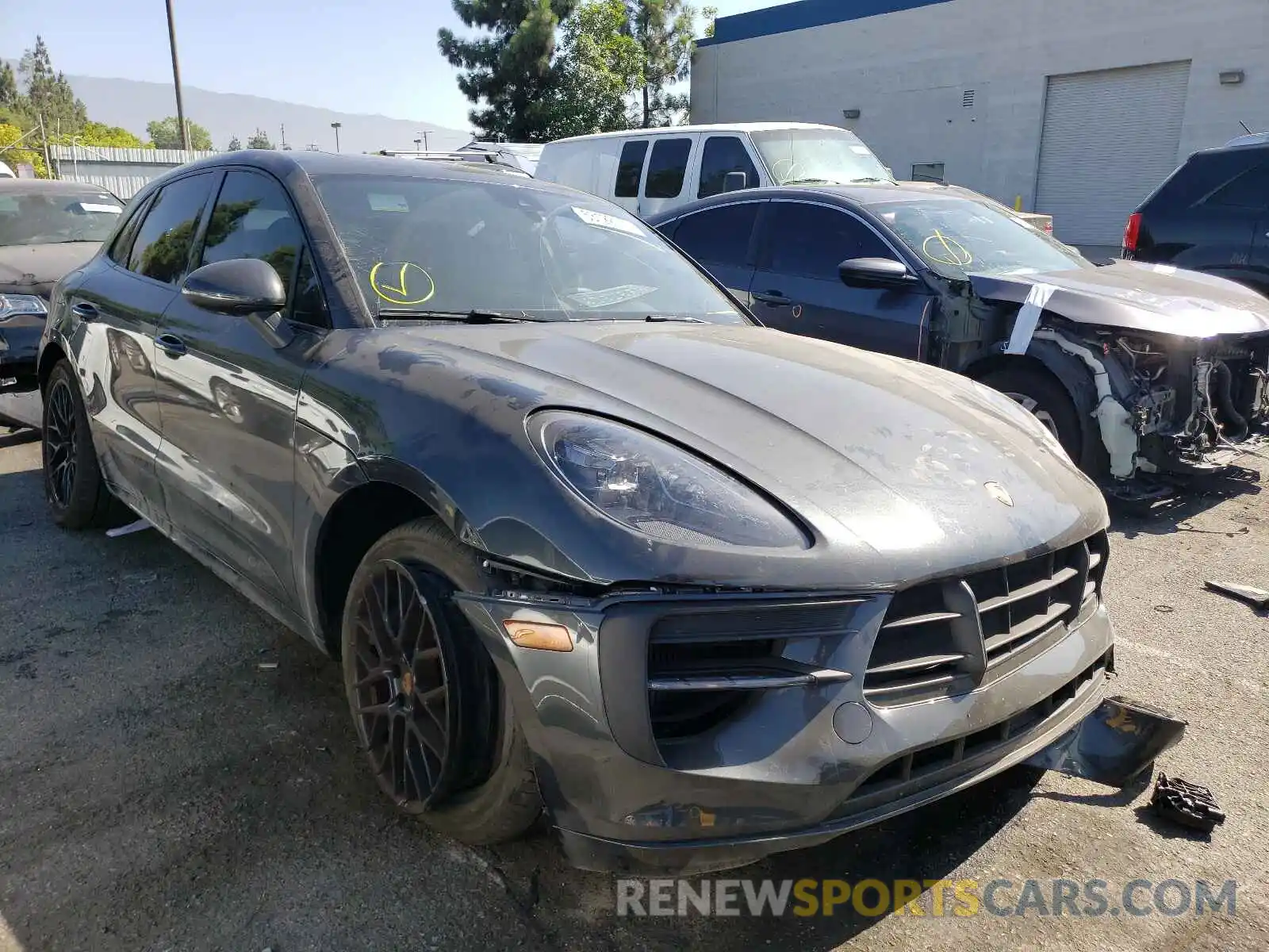 1 Photograph of a damaged car WP1AG2A53LLB55150 PORSCHE MACAN 2020