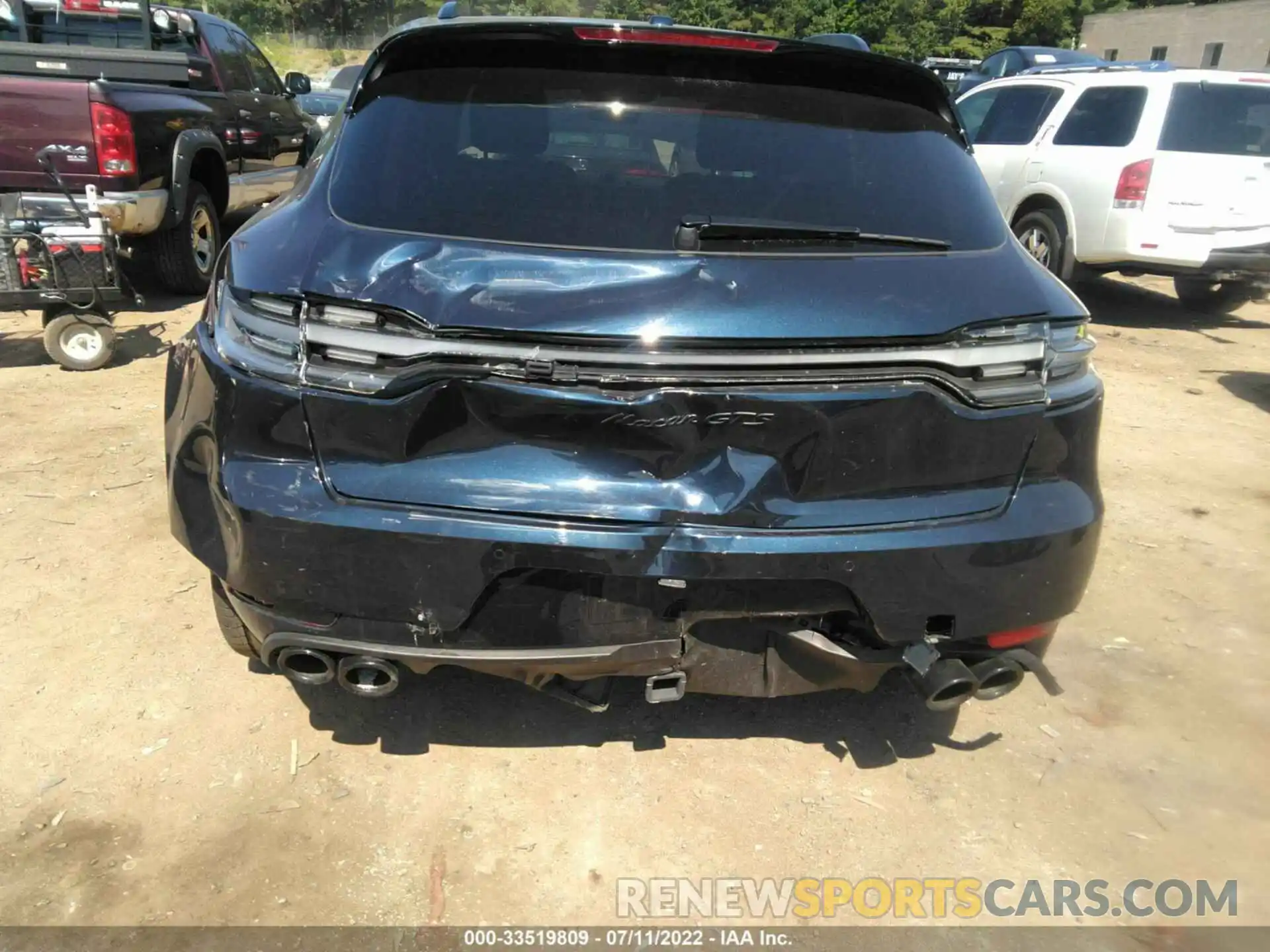 6 Photograph of a damaged car WP1AG2A53LLB55410 PORSCHE MACAN 2020