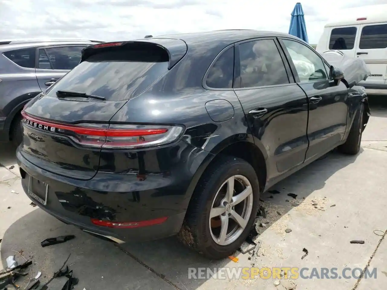 4 Photograph of a damaged car WP1AA2A50MLB03915 PORSCHE MACAN 2021