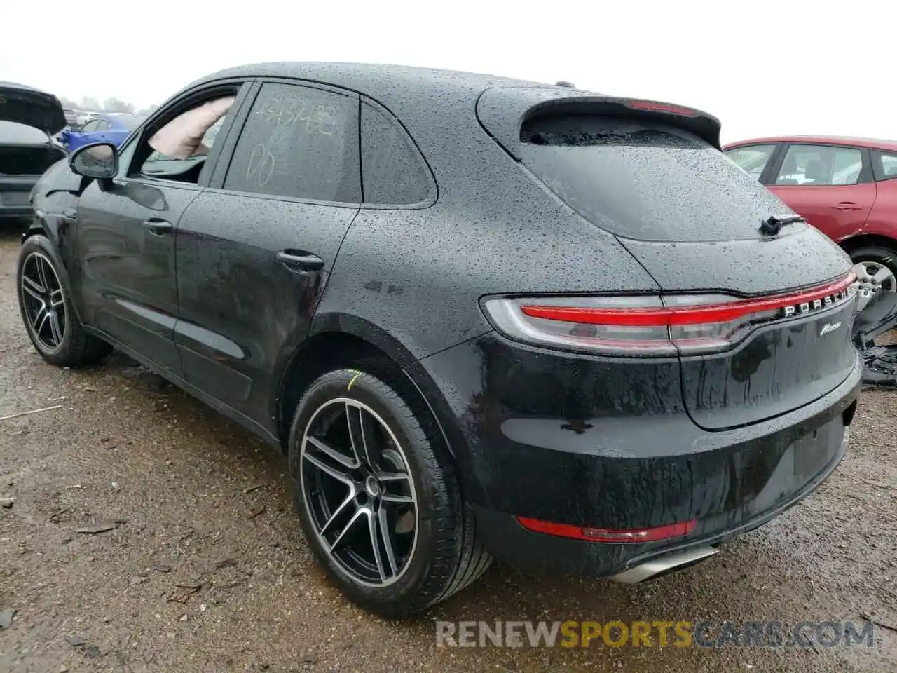 3 Фотография поврежденного автомобиля WP1AA2A51MLB13689 PORSCHE MACAN 2021