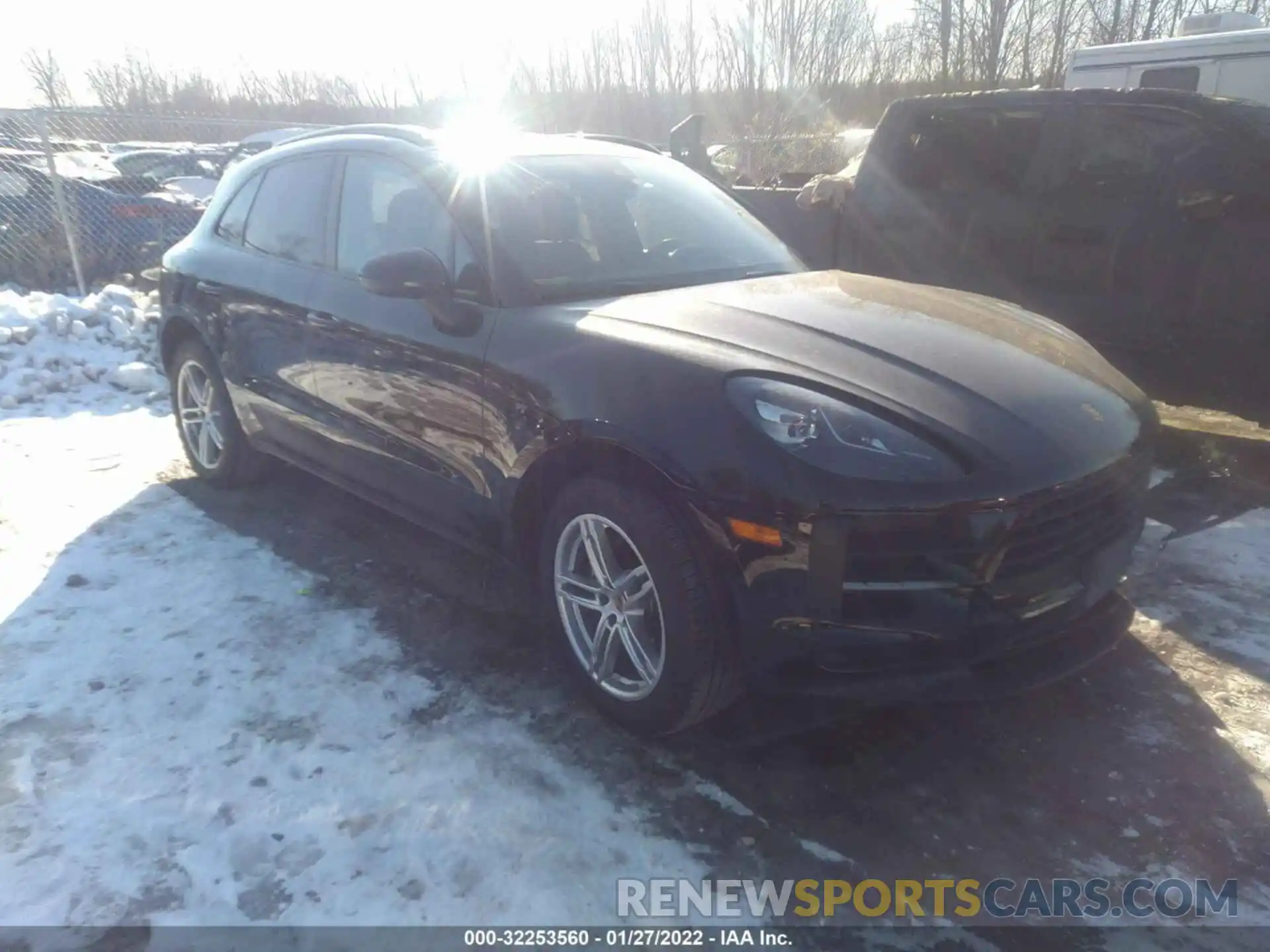 1 Photograph of a damaged car WP1AA2A52MLB05326 PORSCHE MACAN 2021