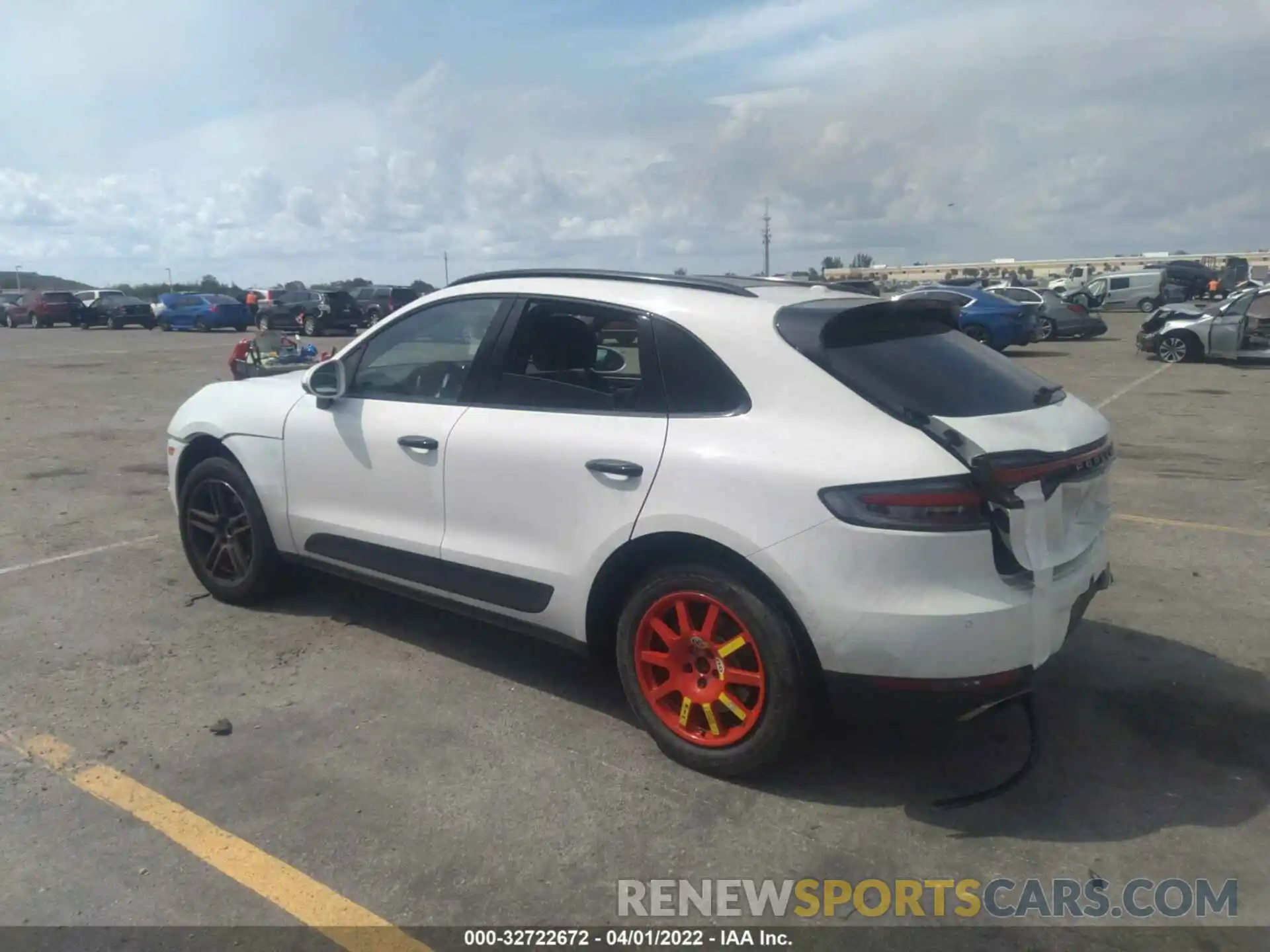 3 Photograph of a damaged car WP1AA2A52MLB14432 PORSCHE MACAN 2021