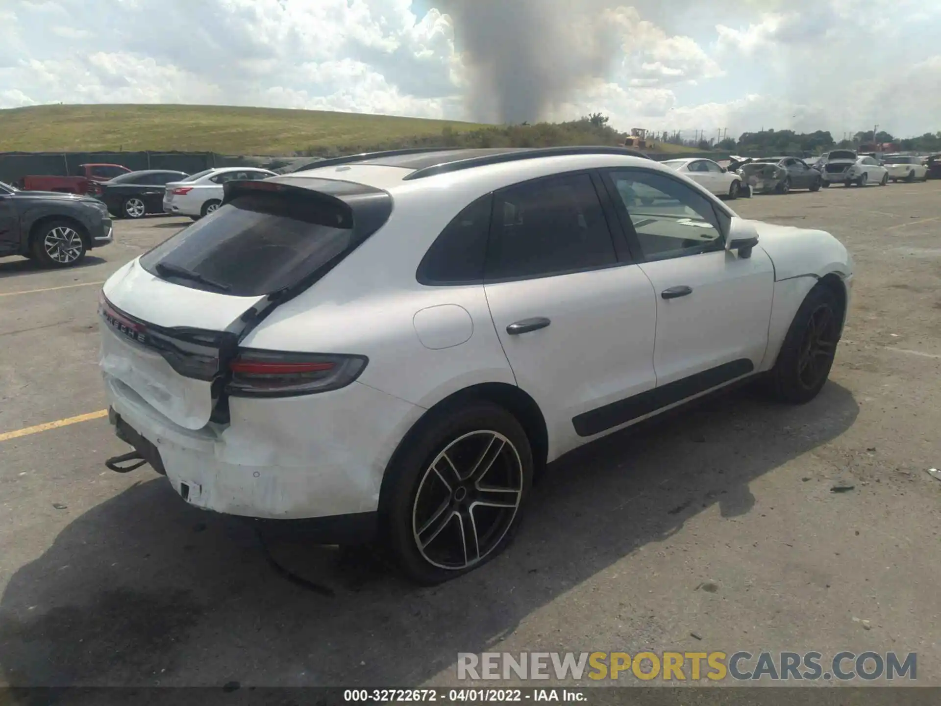 4 Photograph of a damaged car WP1AA2A52MLB14432 PORSCHE MACAN 2021