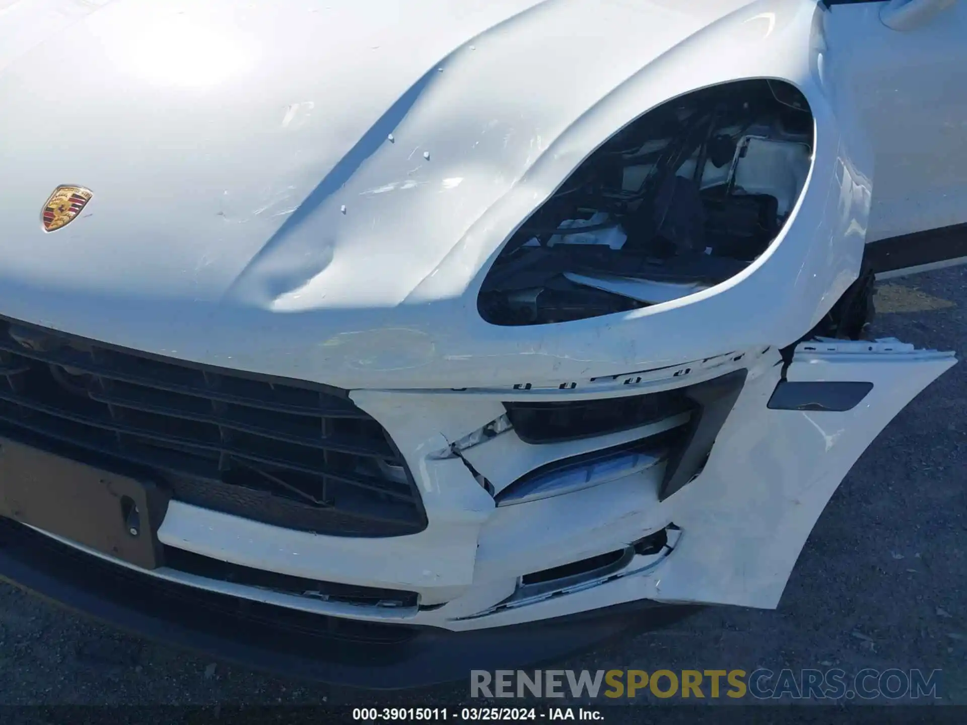 17 Photograph of a damaged car WP1AA2A52MLB18190 PORSCHE MACAN 2021