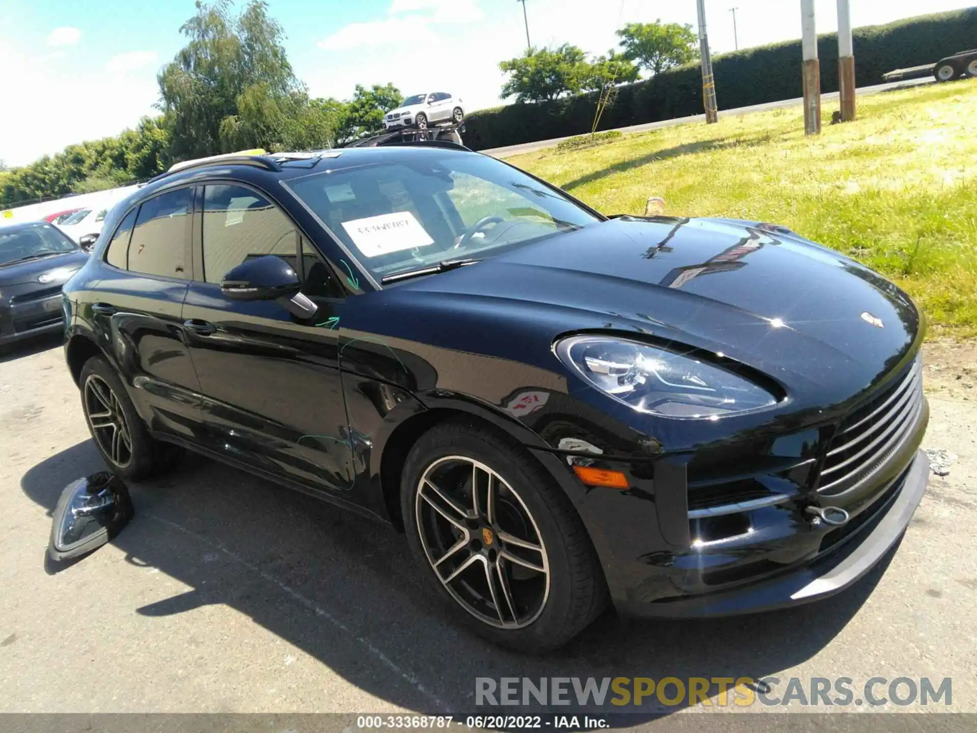 1 Photograph of a damaged car WP1AA2A53MLB13953 PORSCHE MACAN 2021