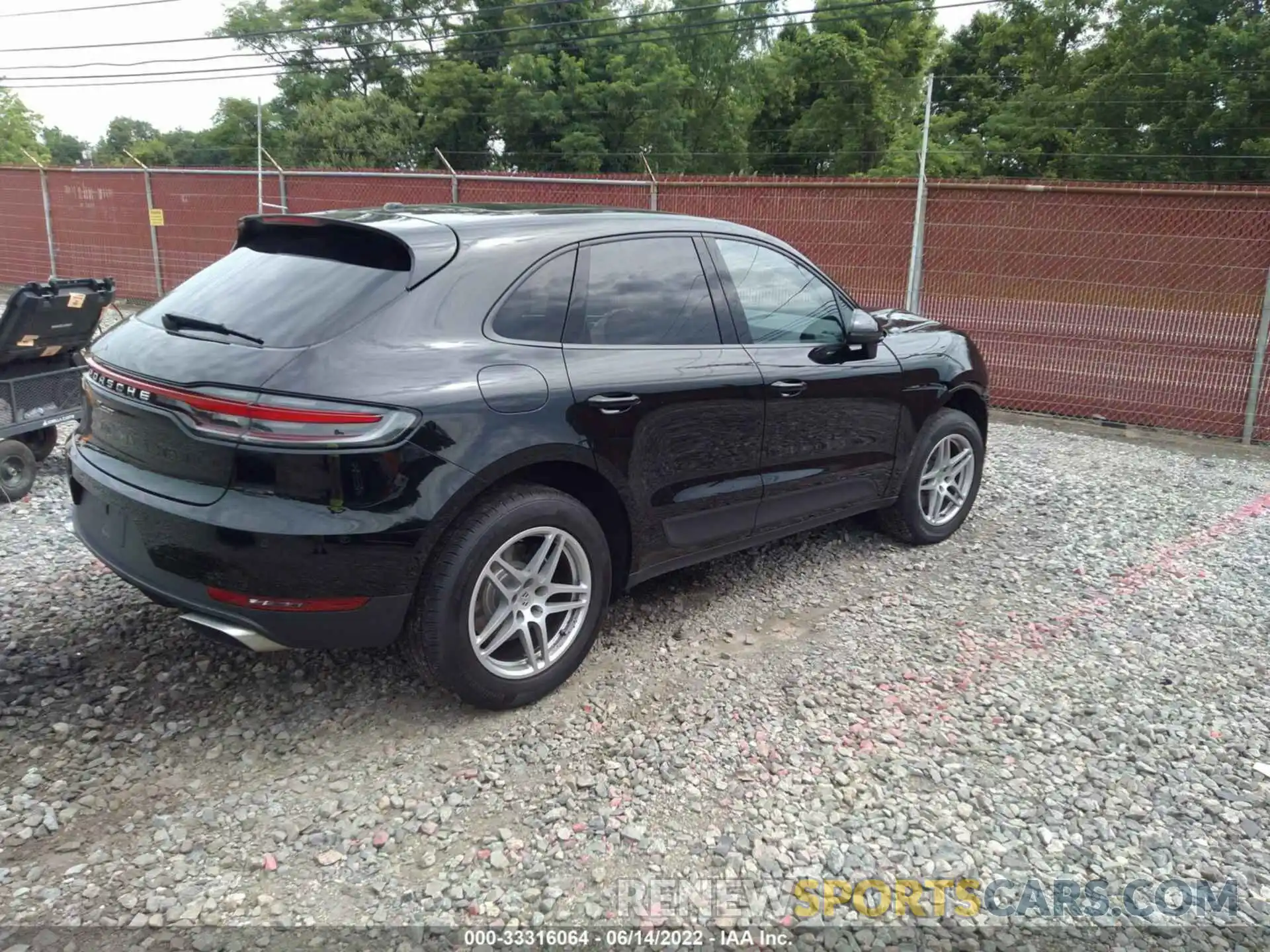 4 Photograph of a damaged car WP1AA2A53MLB16836 PORSCHE MACAN 2021