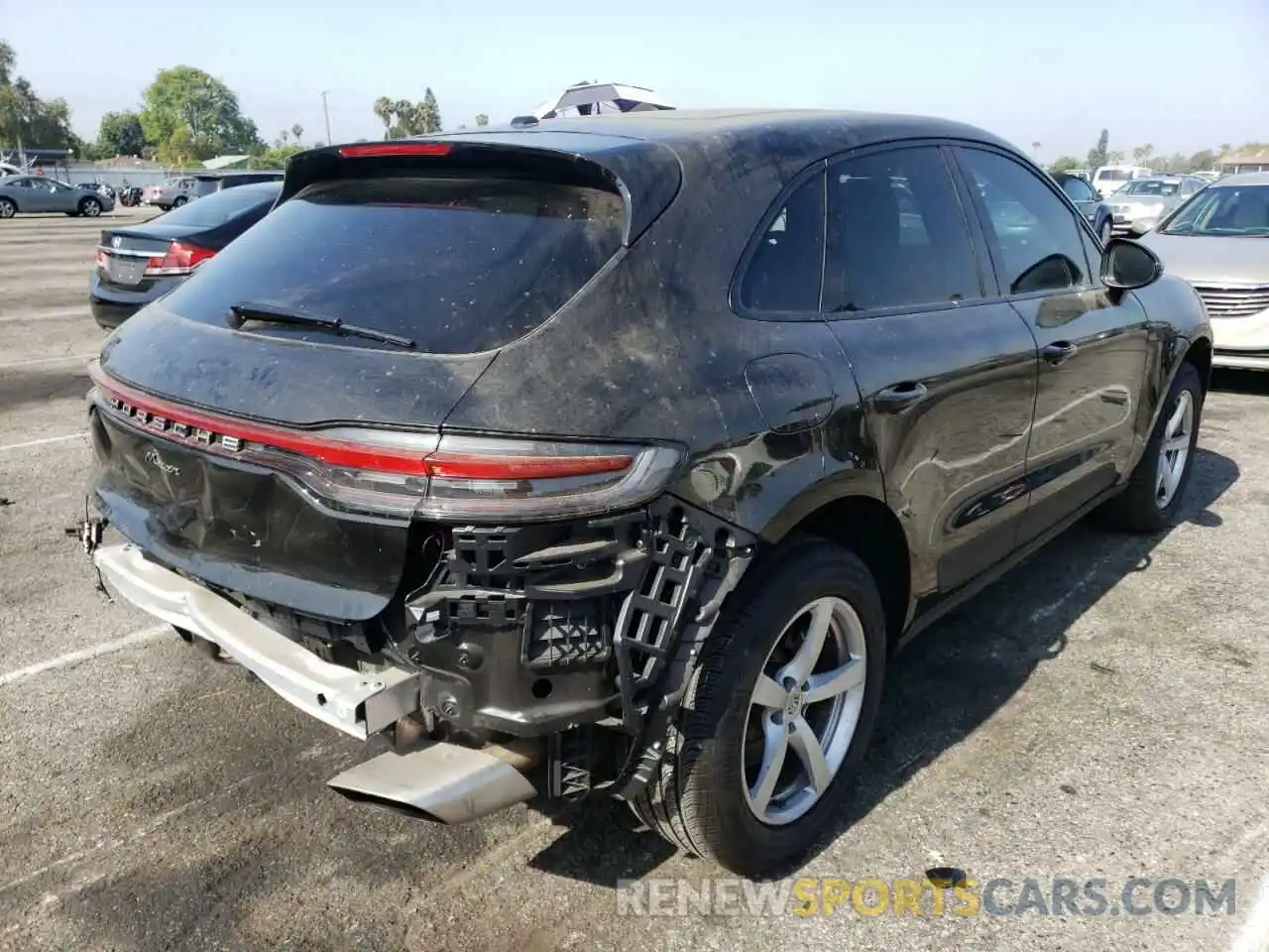 4 Photograph of a damaged car WP1AA2A54MLB01665 PORSCHE MACAN 2021