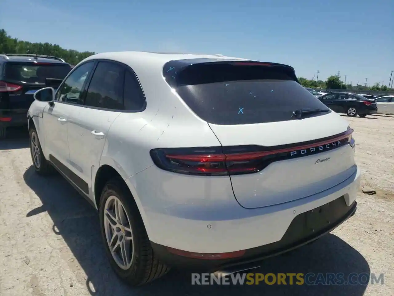 3 Photograph of a damaged car WP1AA2A54MLB02976 PORSCHE MACAN 2021