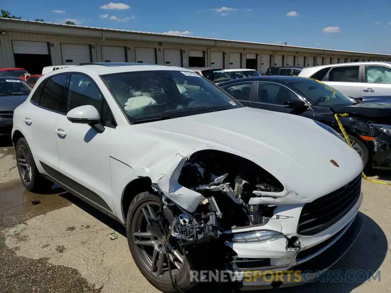 1 Photograph of a damaged car WP1AA2A54MLB15856 PORSCHE MACAN 2021