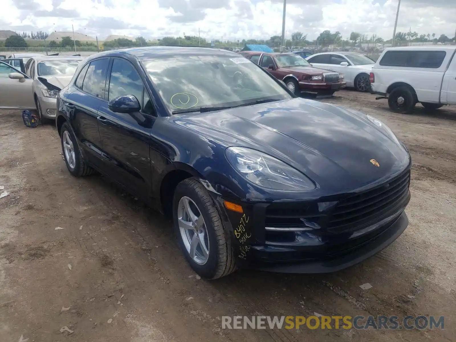 1 Photograph of a damaged car WP1AA2A55MLB01450 PORSCHE MACAN 2021