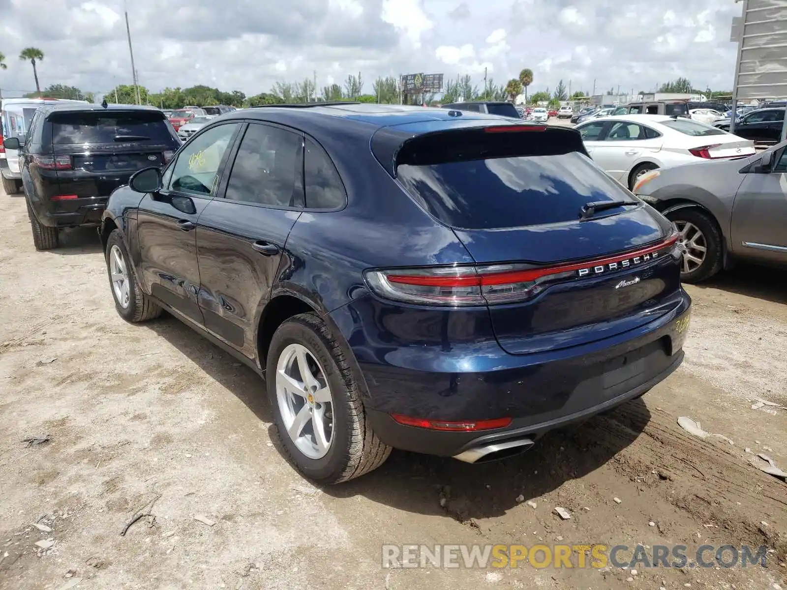 3 Photograph of a damaged car WP1AA2A55MLB01450 PORSCHE MACAN 2021