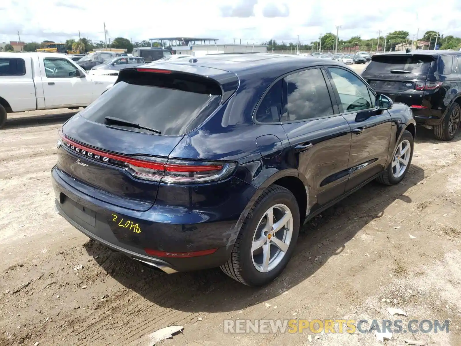 4 Photograph of a damaged car WP1AA2A55MLB01450 PORSCHE MACAN 2021