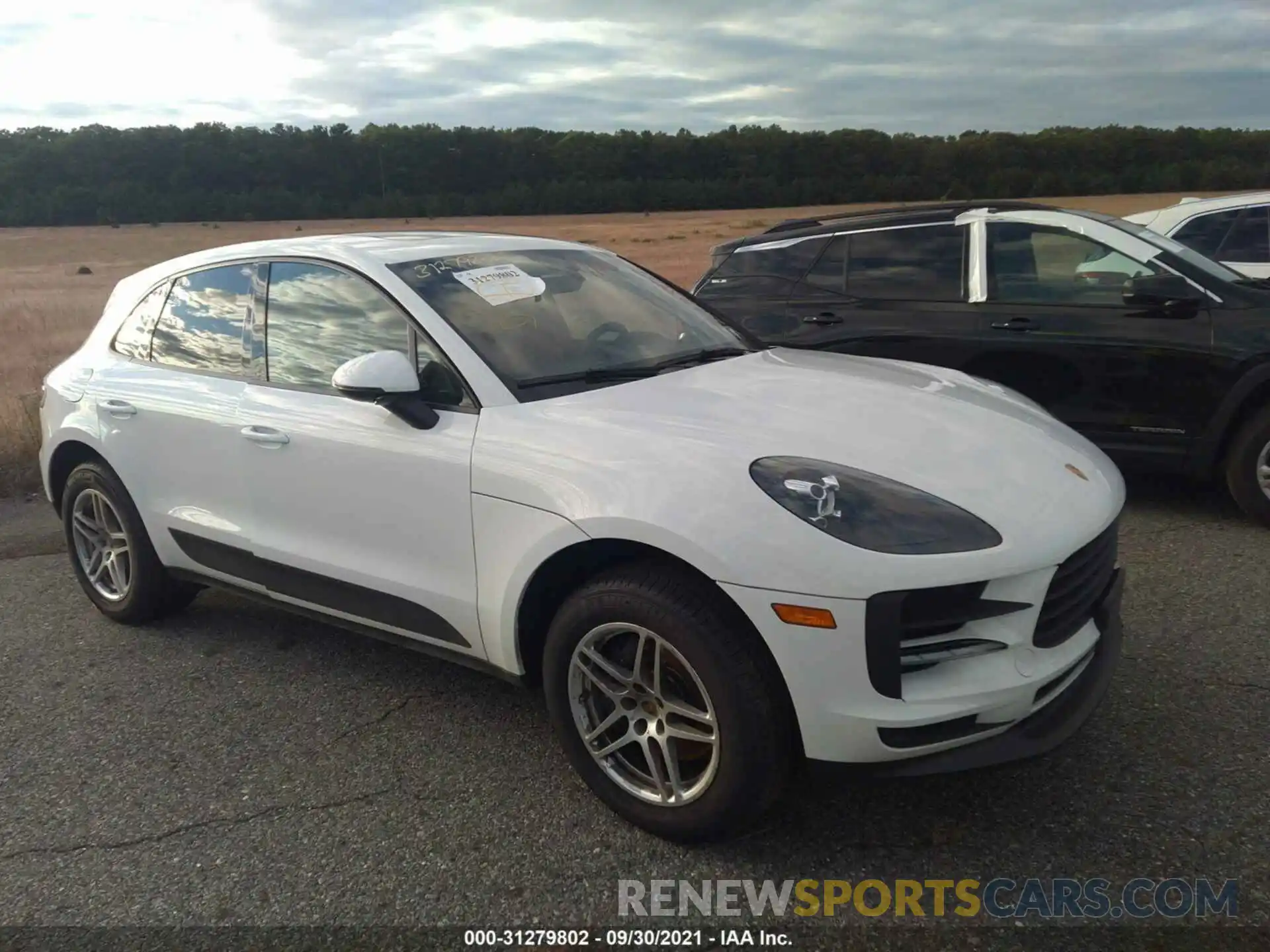 1 Photograph of a damaged car WP1AA2A55MLB05000 PORSCHE MACAN 2021