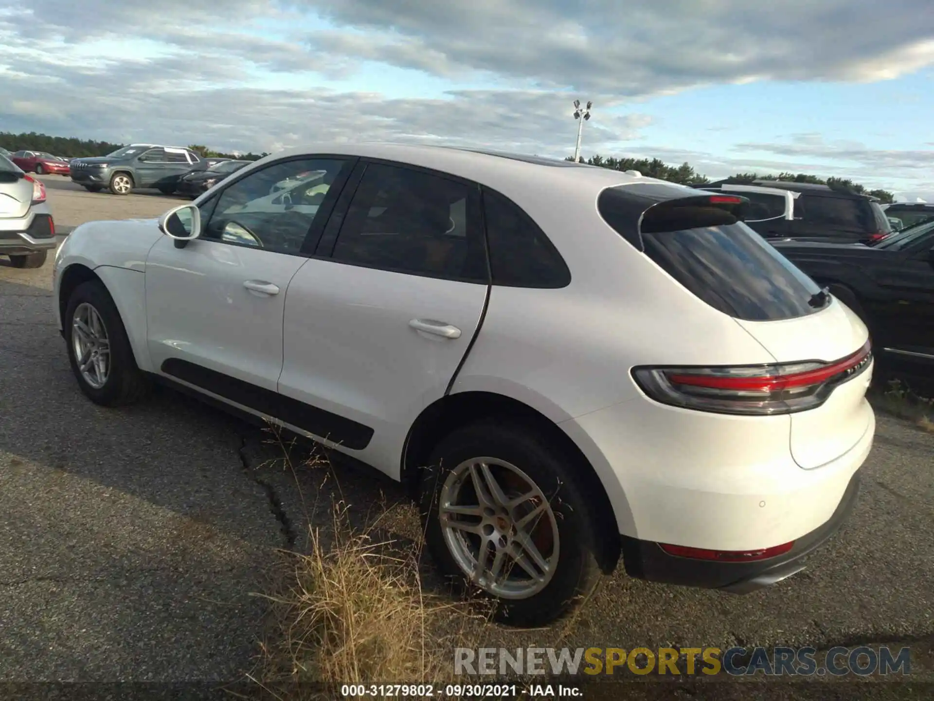 3 Photograph of a damaged car WP1AA2A55MLB05000 PORSCHE MACAN 2021