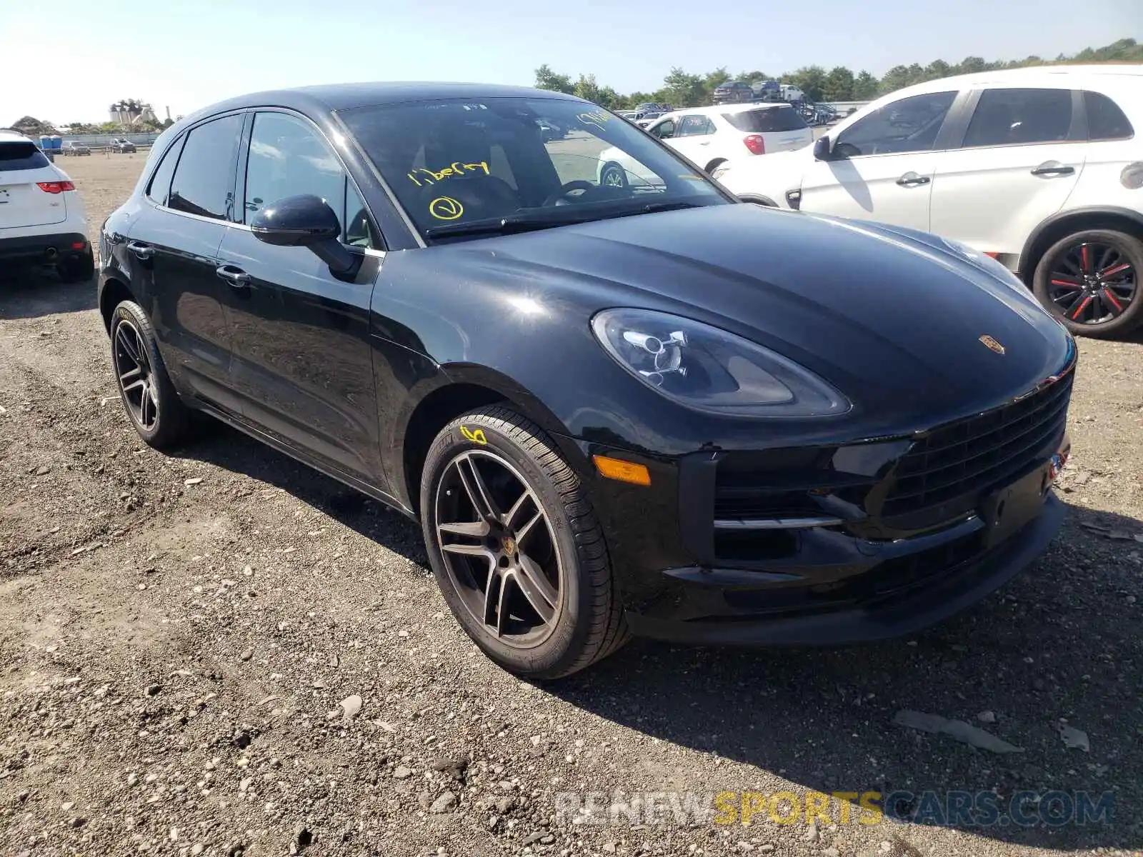 1 Photograph of a damaged car WP1AA2A55MLB06261 PORSCHE MACAN 2021