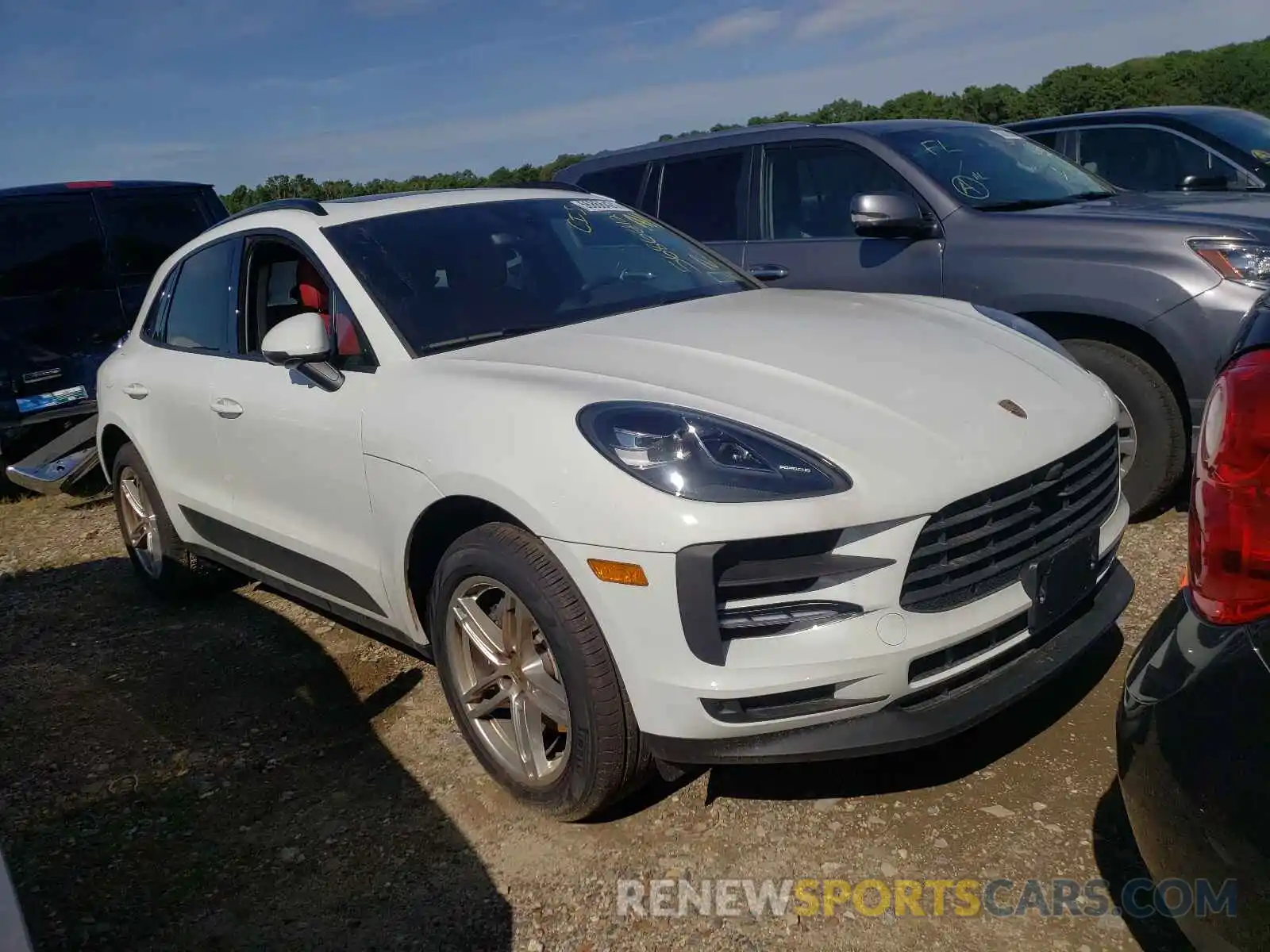 1 Photograph of a damaged car WP1AA2A55MLB06759 PORSCHE MACAN 2021