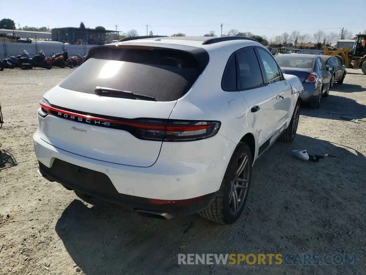 4 Photograph of a damaged car WP1AA2A55MLB10570 PORSCHE MACAN 2021