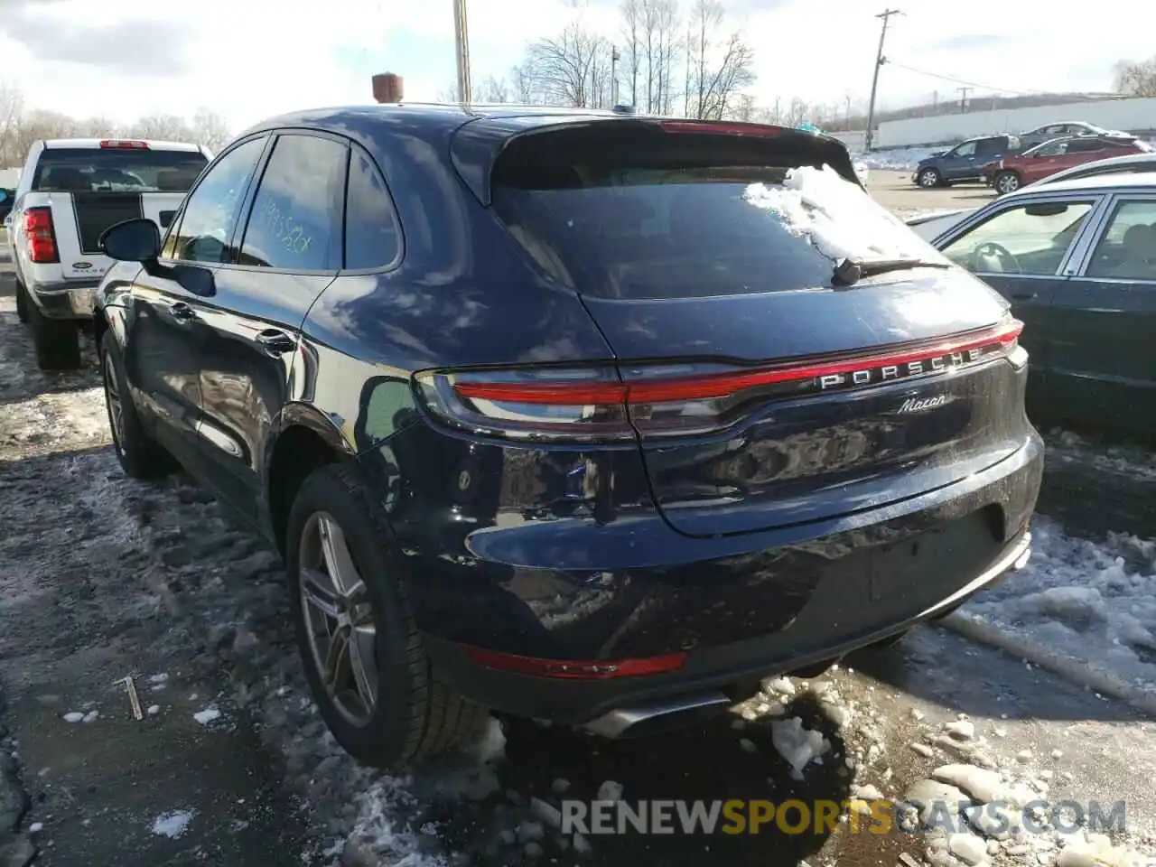 3 Photograph of a damaged car WP1AA2A55MLB17356 PORSCHE MACAN 2021