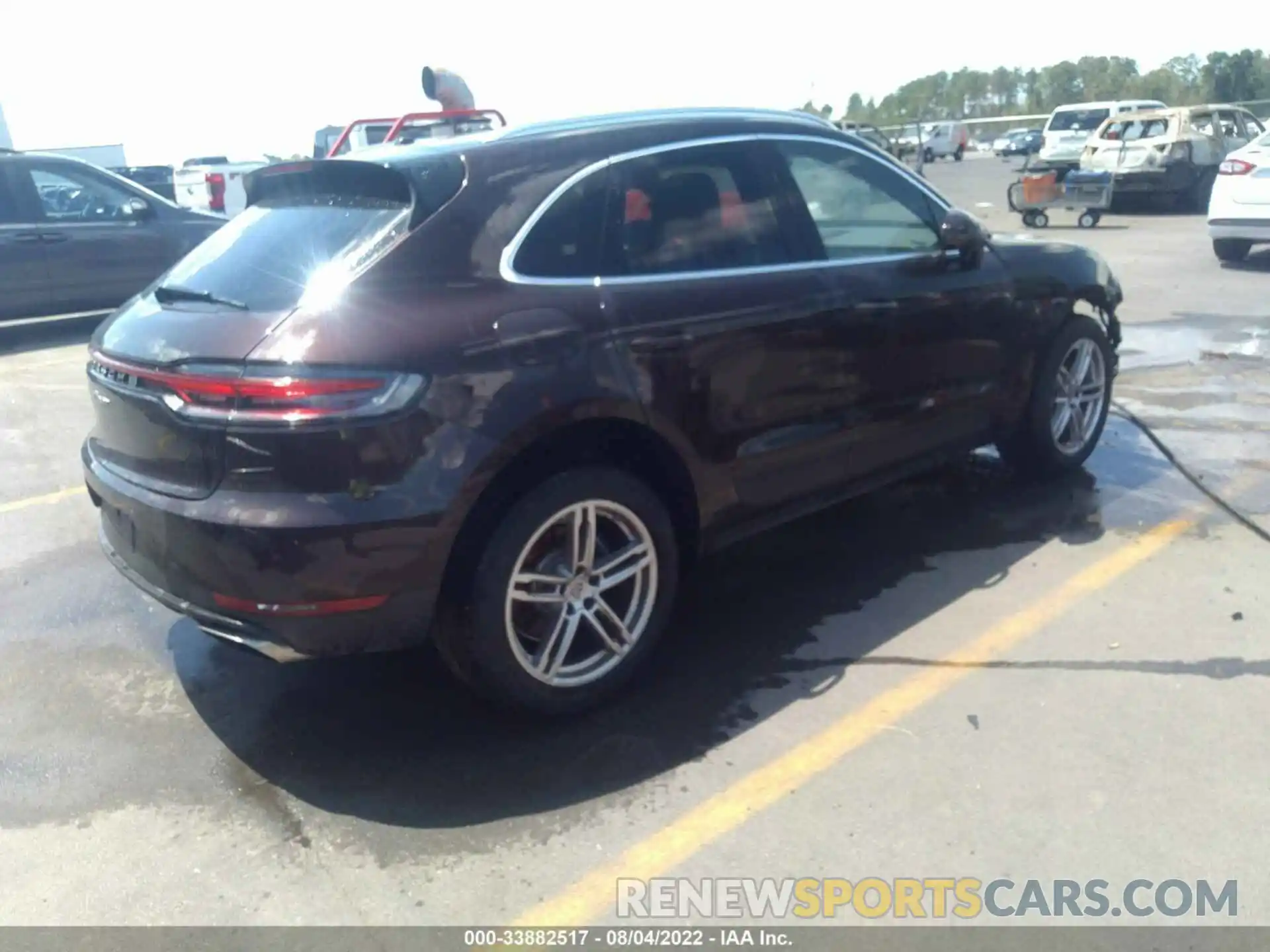 4 Photograph of a damaged car WP1AA2A55MLB17776 PORSCHE MACAN 2021