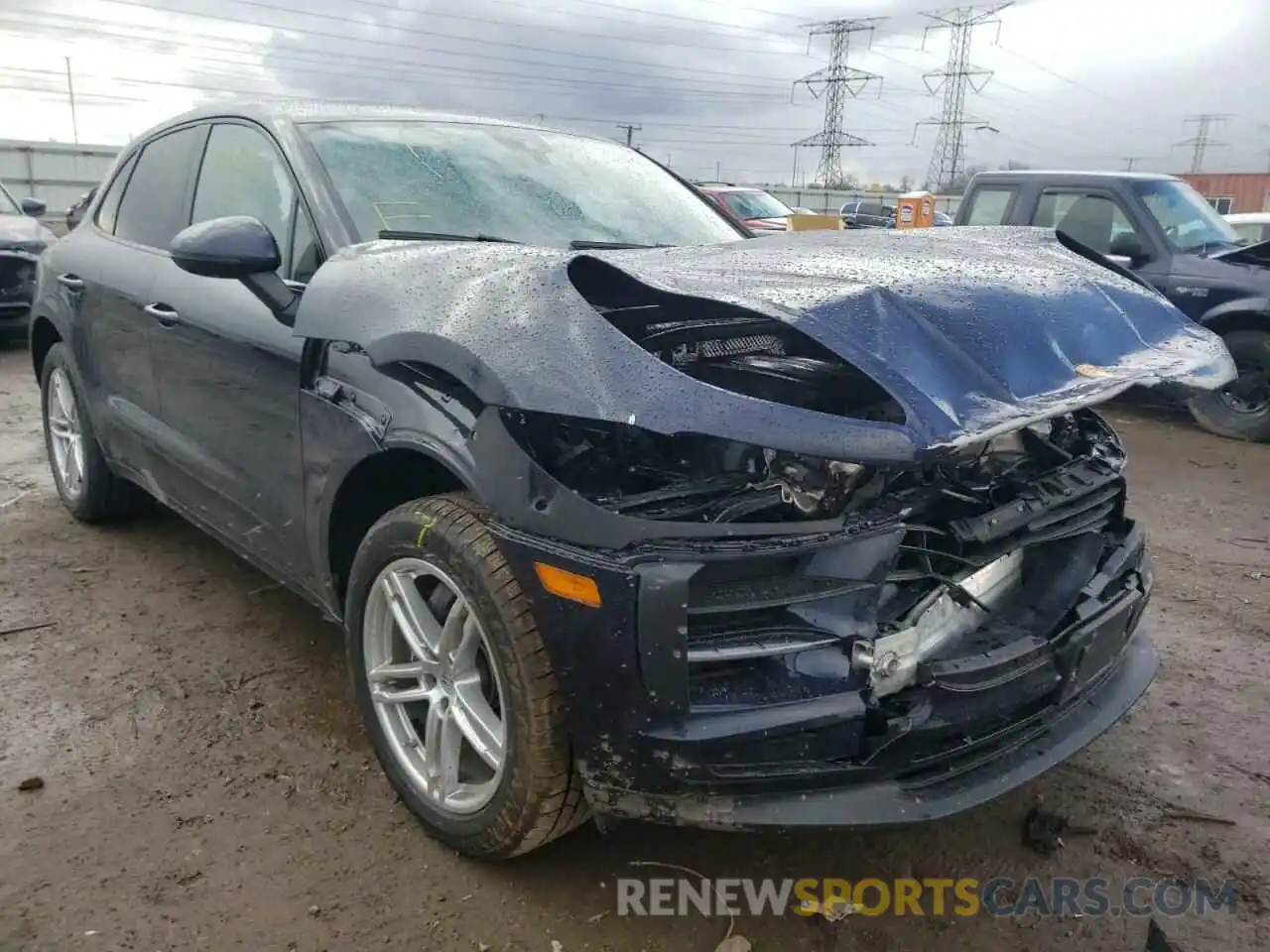 1 Photograph of a damaged car WP1AA2A56MLB00923 PORSCHE MACAN 2021