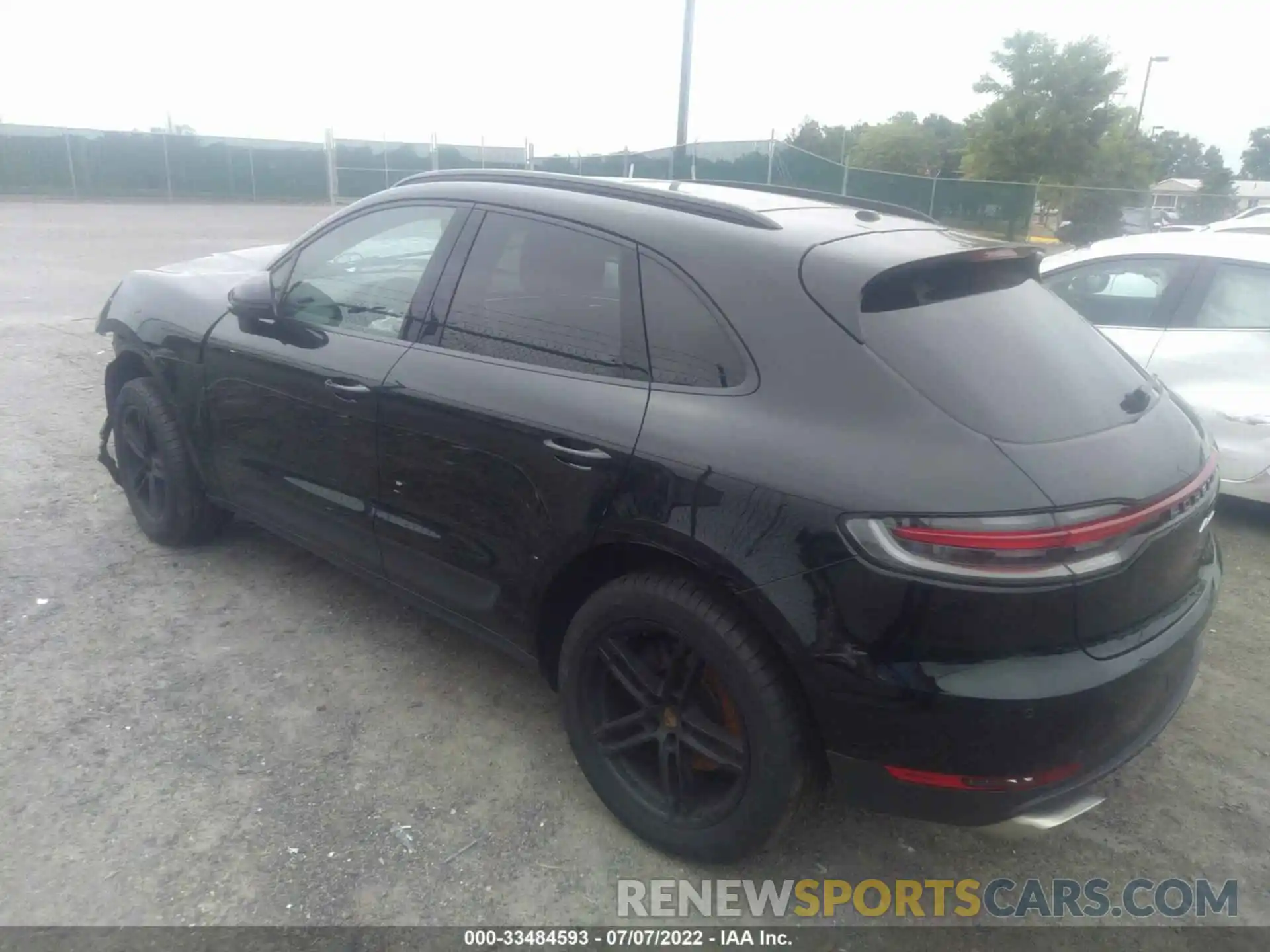 3 Photograph of a damaged car WP1AA2A56MLB05264 PORSCHE MACAN 2021