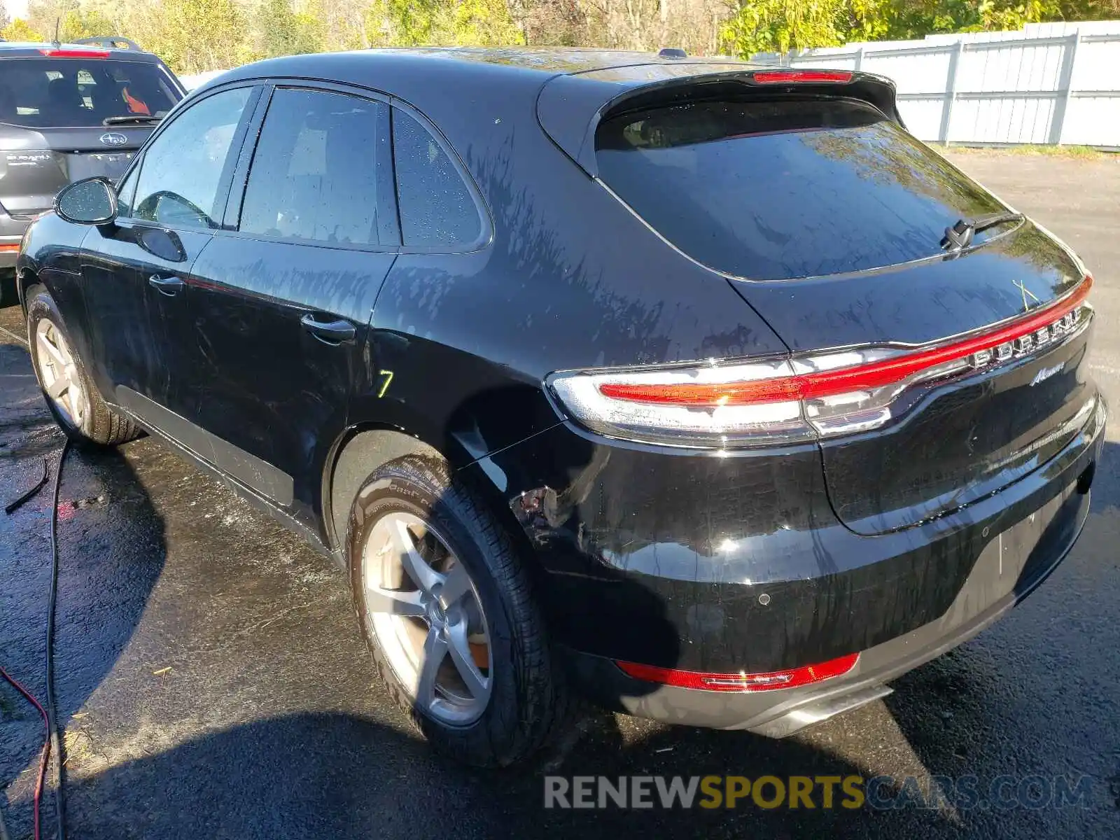 3 Photograph of a damaged car WP1AA2A56MLB11159 PORSCHE MACAN 2021