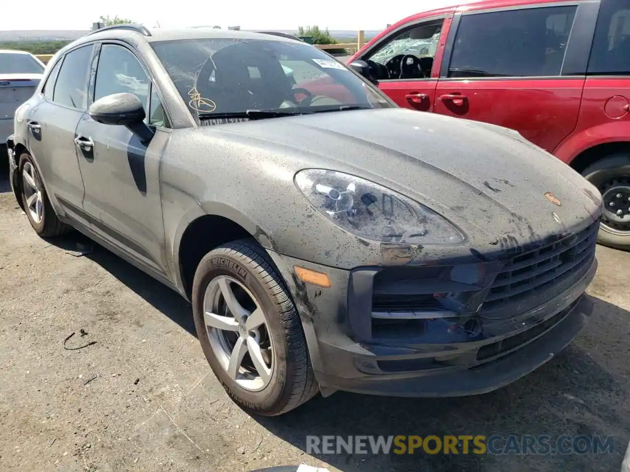 1 Photograph of a damaged car WP1AA2A56MLB13915 PORSCHE MACAN 2021