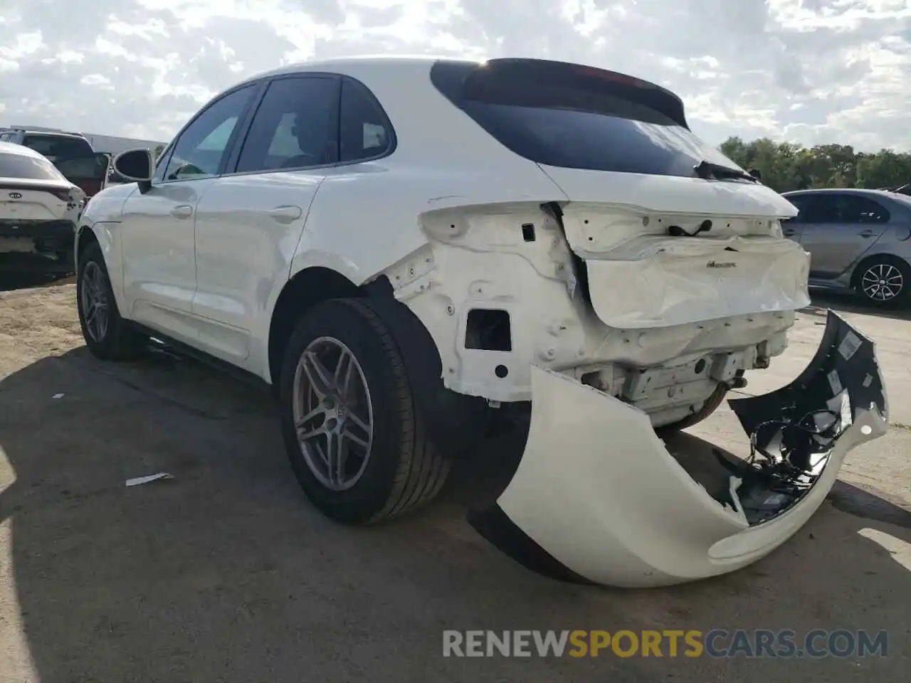 3 Photograph of a damaged car WP1AA2A57MLB00249 PORSCHE MACAN 2021