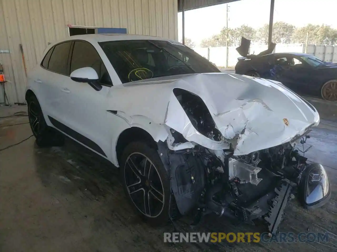 1 Photograph of a damaged car WP1AA2A57MLB01563 PORSCHE MACAN 2021