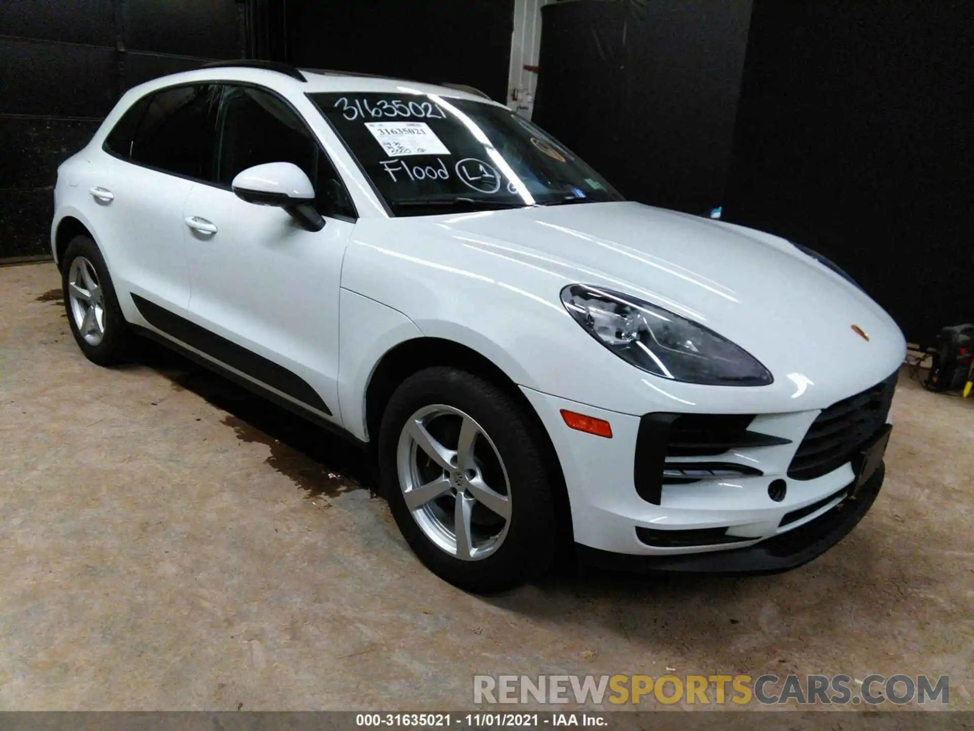 1 Photograph of a damaged car WP1AA2A57MLB03880 PORSCHE MACAN 2021