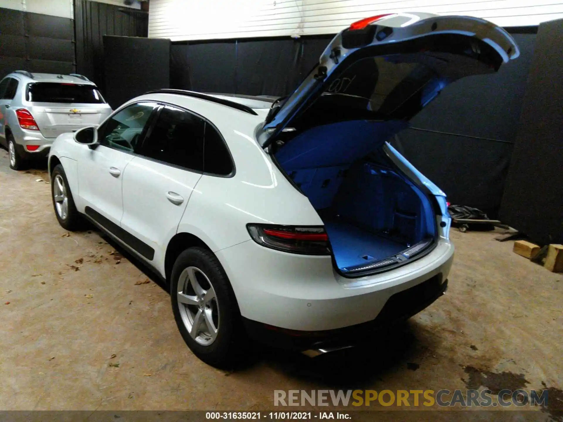 3 Photograph of a damaged car WP1AA2A57MLB03880 PORSCHE MACAN 2021