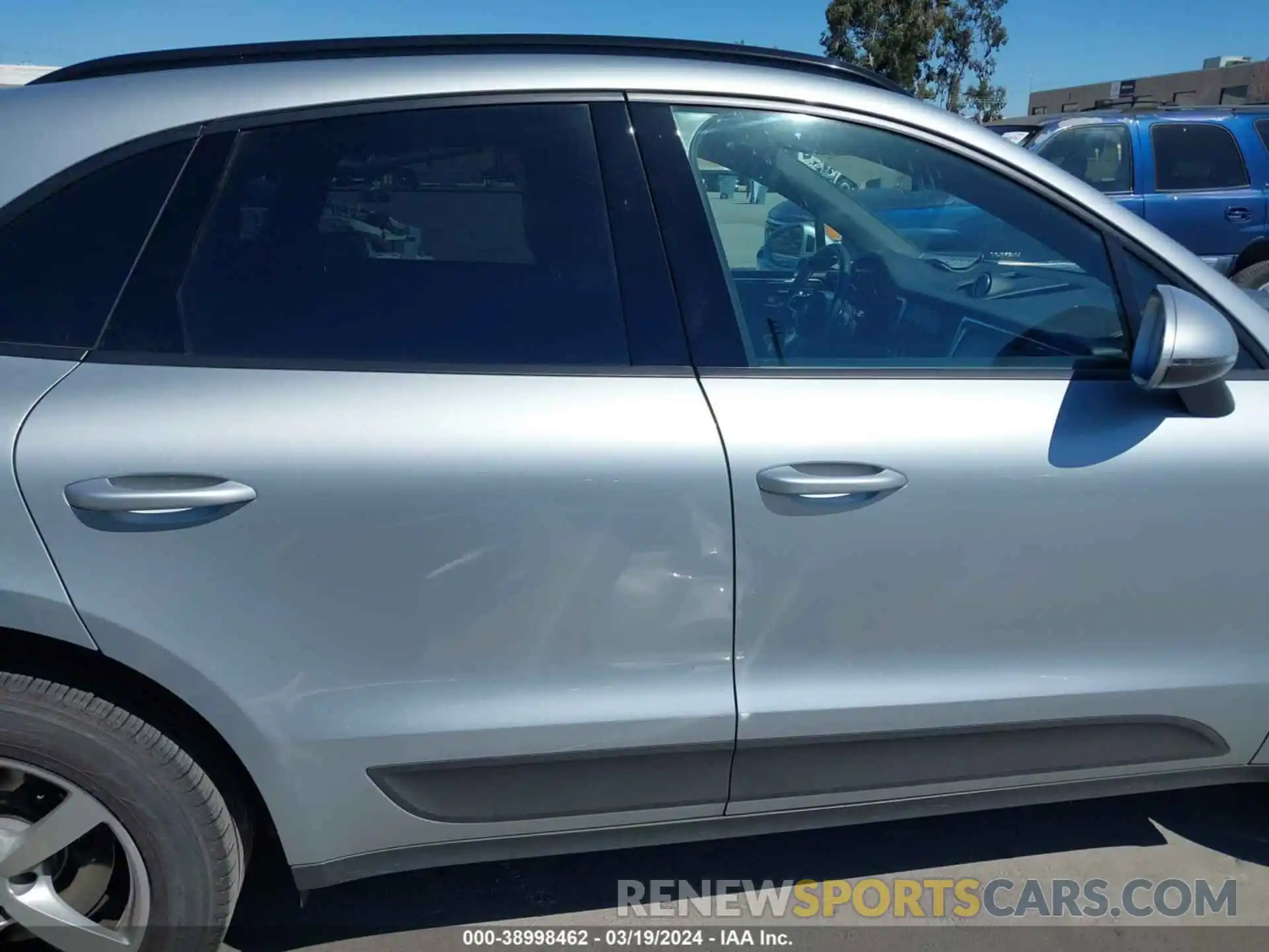 14 Photograph of a damaged car WP1AA2A57MLB05631 PORSCHE MACAN 2021