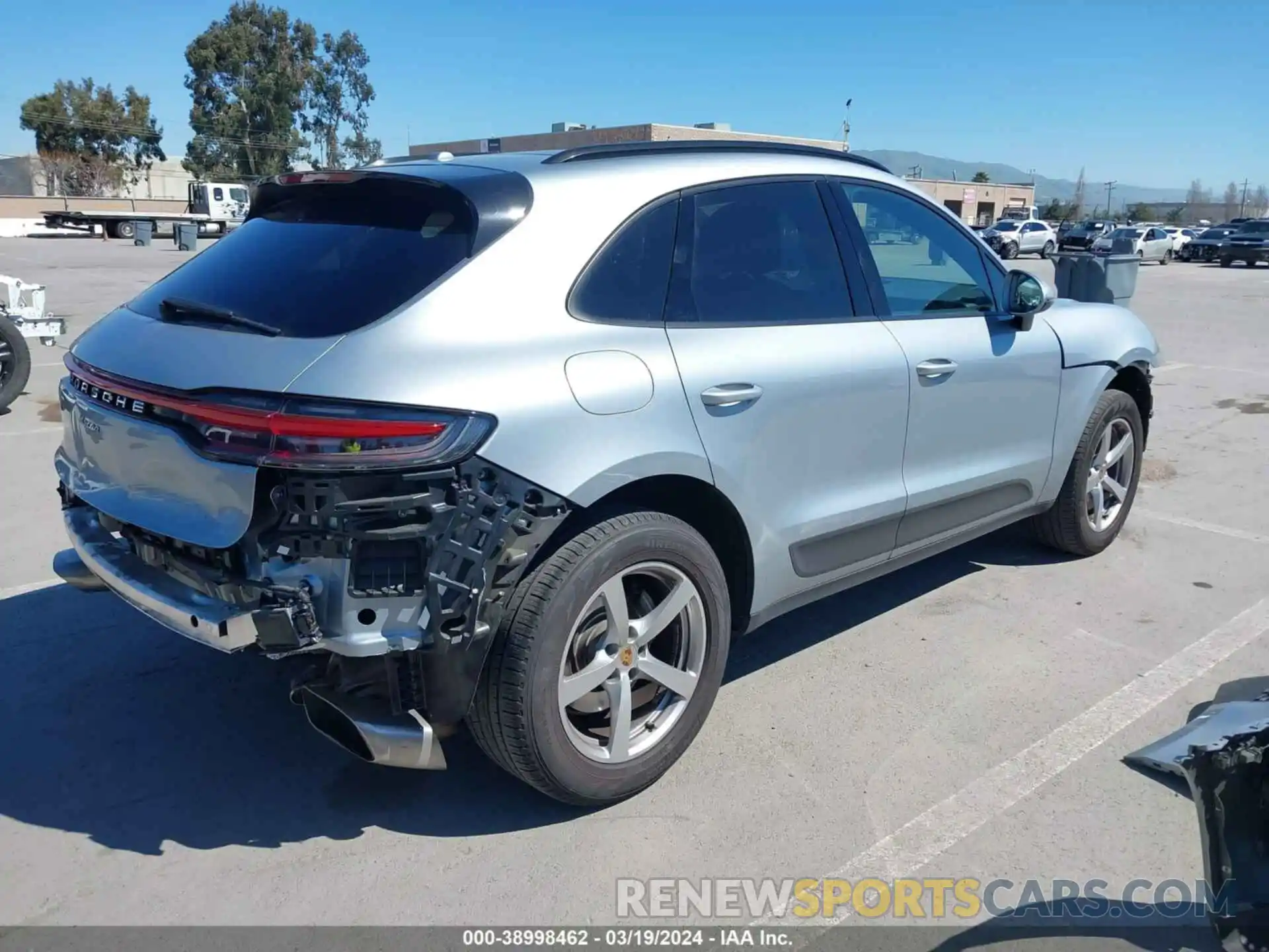 4 Photograph of a damaged car WP1AA2A57MLB05631 PORSCHE MACAN 2021