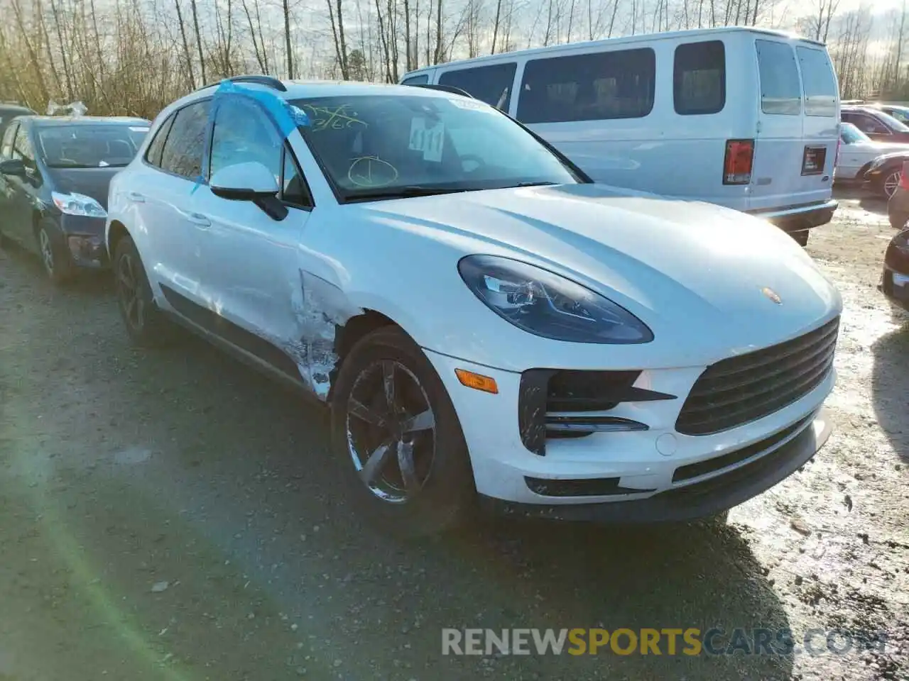 1 Photograph of a damaged car WP1AA2A57MLB09209 PORSCHE MACAN 2021