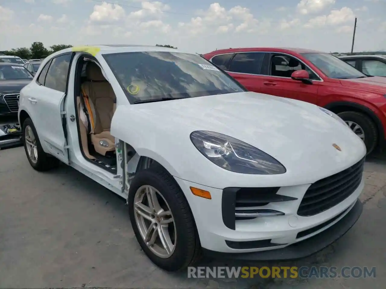 1 Photograph of a damaged car WP1AA2A57MLB14183 PORSCHE MACAN 2021