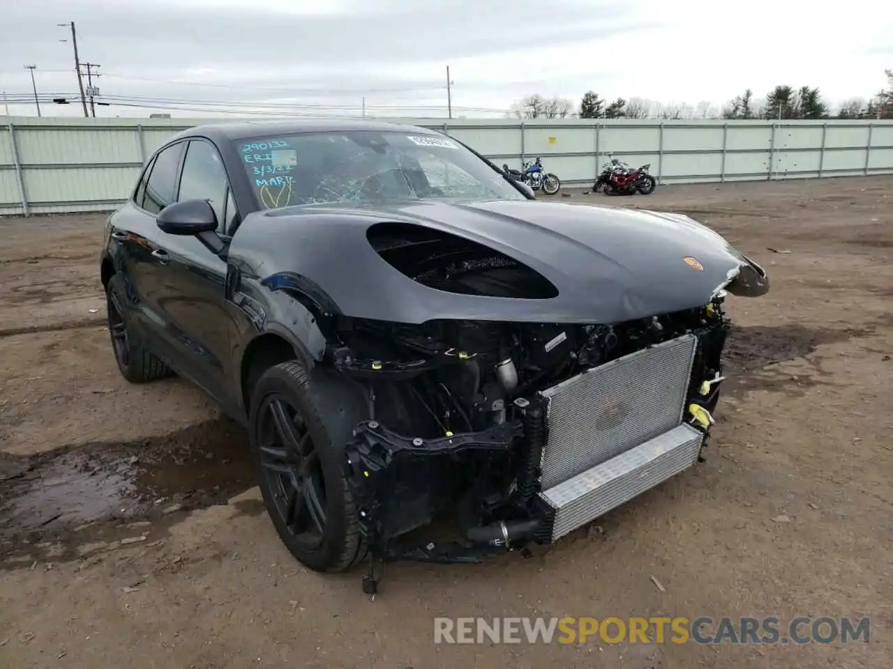 1 Photograph of a damaged car WP1AA2A58MLB02916 PORSCHE MACAN 2021