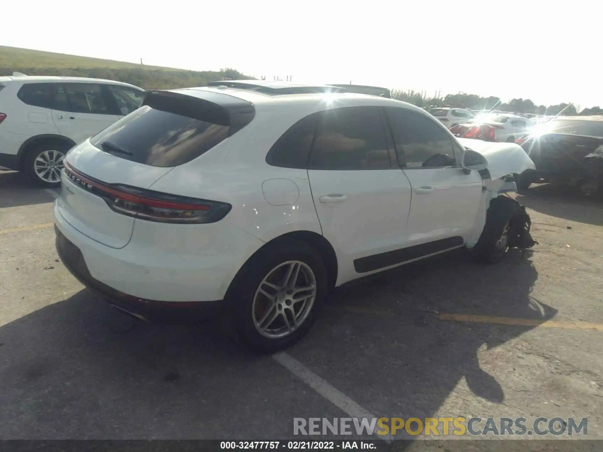 4 Photograph of a damaged car WP1AA2A58MLB06366 PORSCHE MACAN 2021