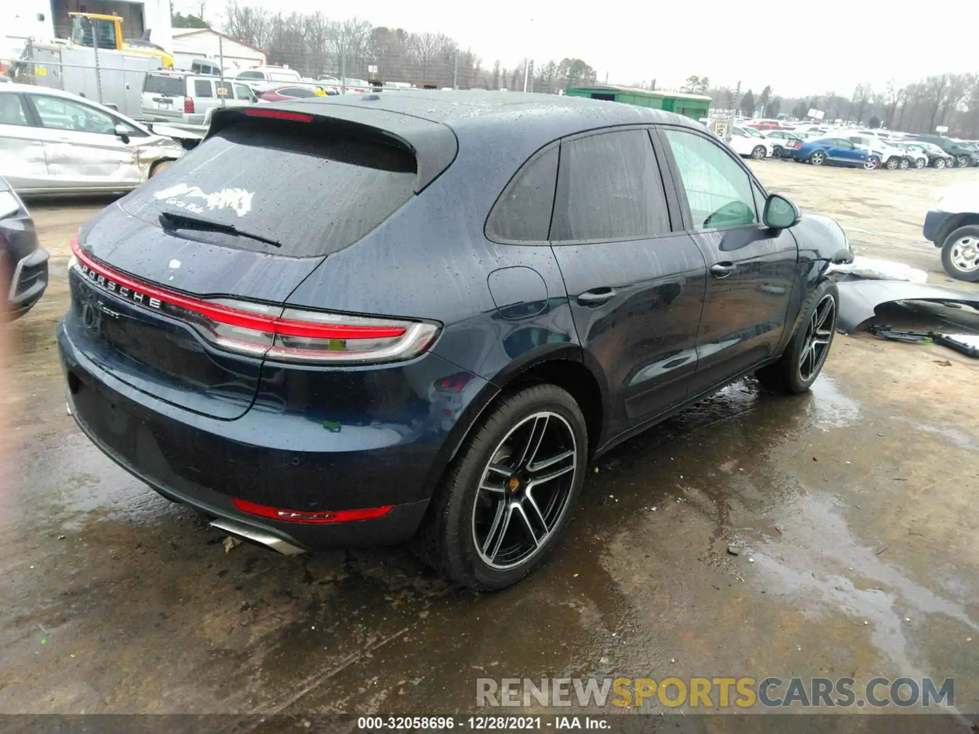 4 Photograph of a damaged car WP1AA2A58MLB11373 PORSCHE MACAN 2021