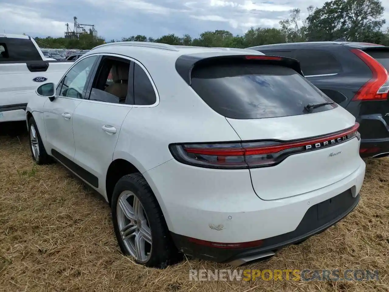 3 Photograph of a damaged car WP1AA2A58MLB13480 PORSCHE MACAN 2021