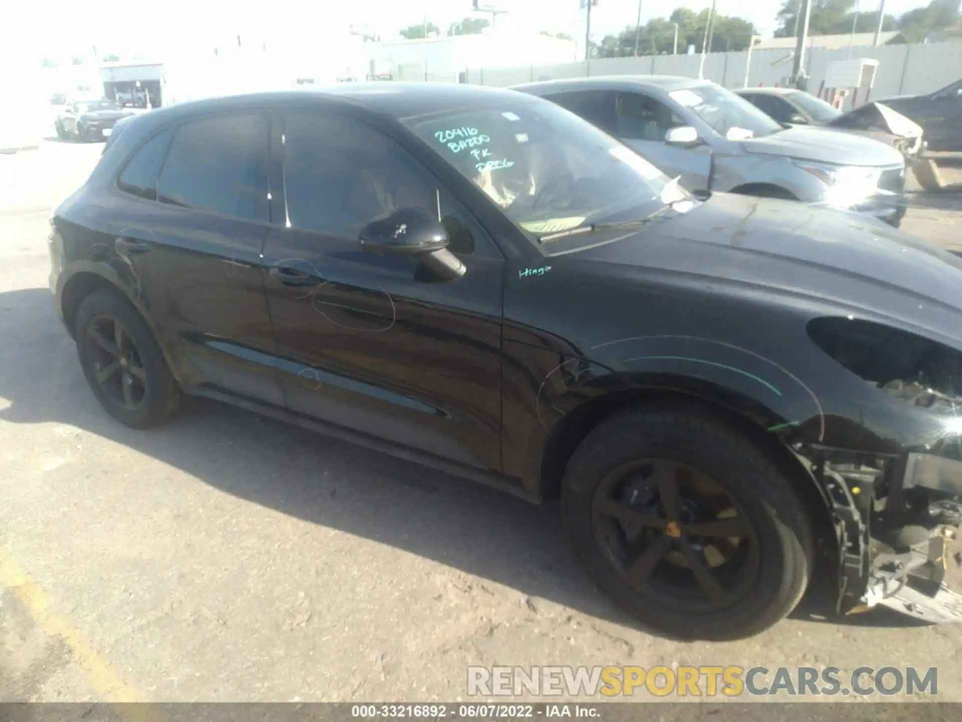 1 Photograph of a damaged car WP1AA2A5XMLB07647 PORSCHE MACAN 2021