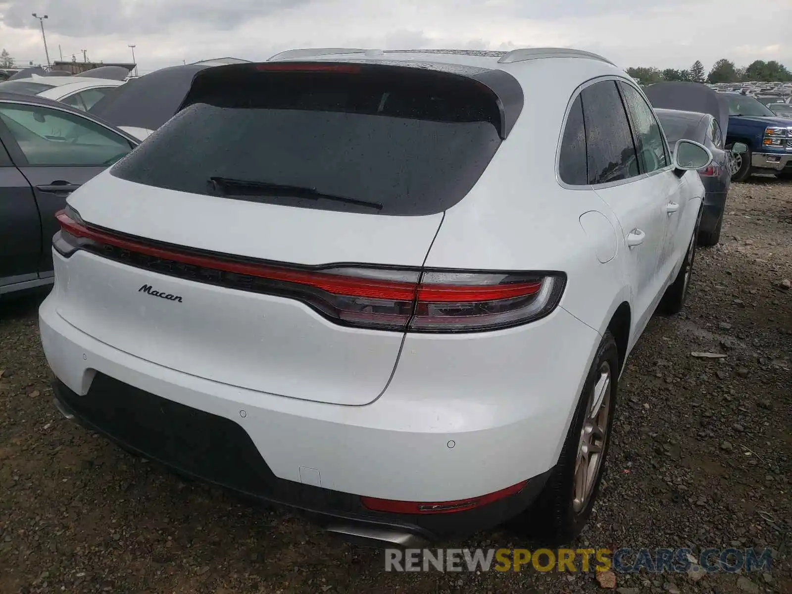 4 Photograph of a damaged car WP1AA2A5XMLB09785 PORSCHE MACAN 2021