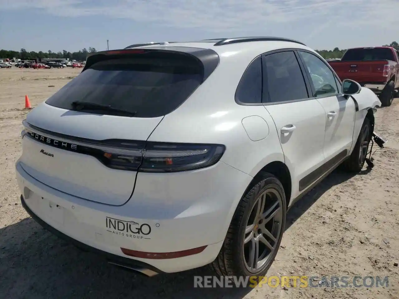 4 Photograph of a damaged car WP1AA2A5XMLB15666 PORSCHE MACAN 2021